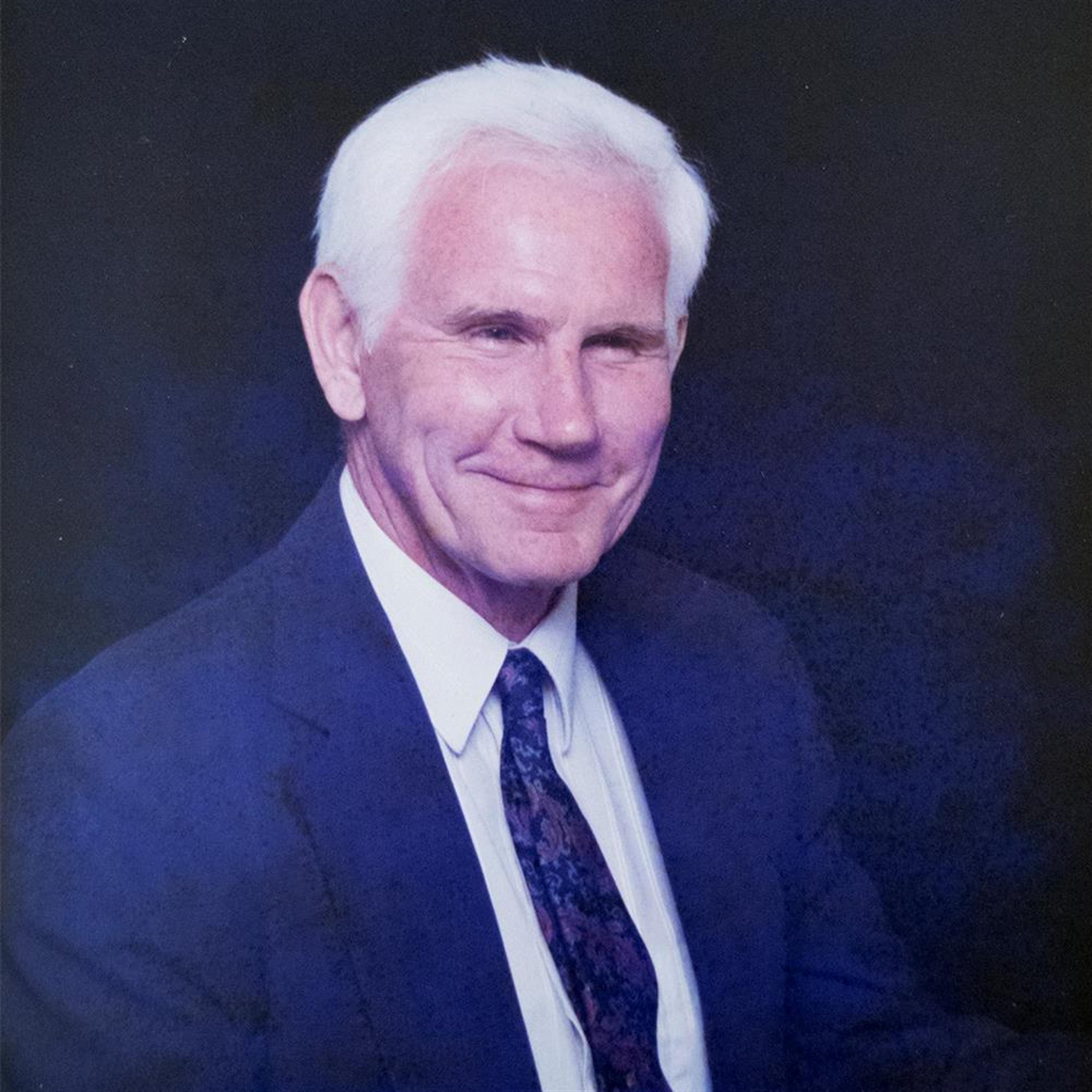 Robert "Bob" Derr