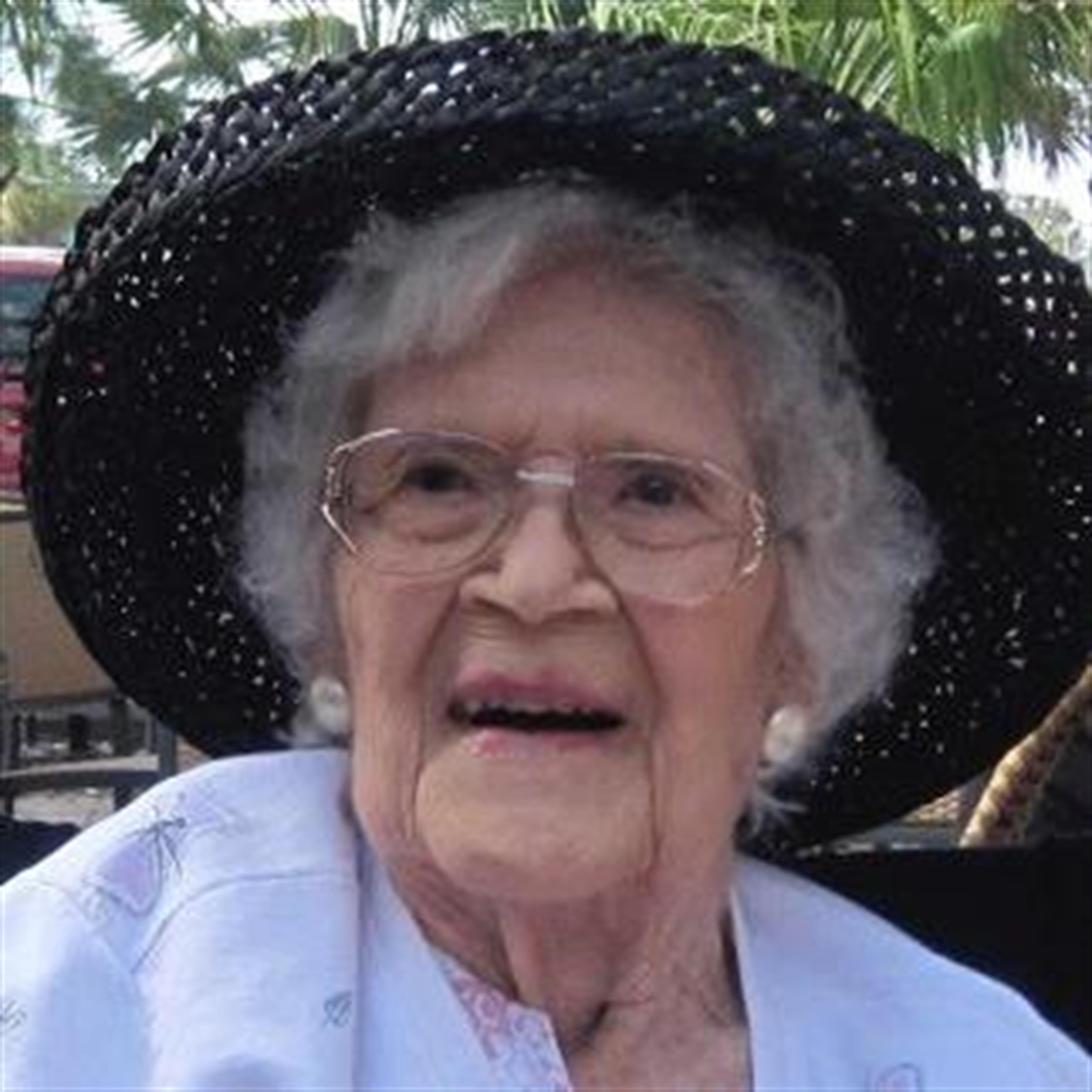 Dorothy R Bowes-Nee