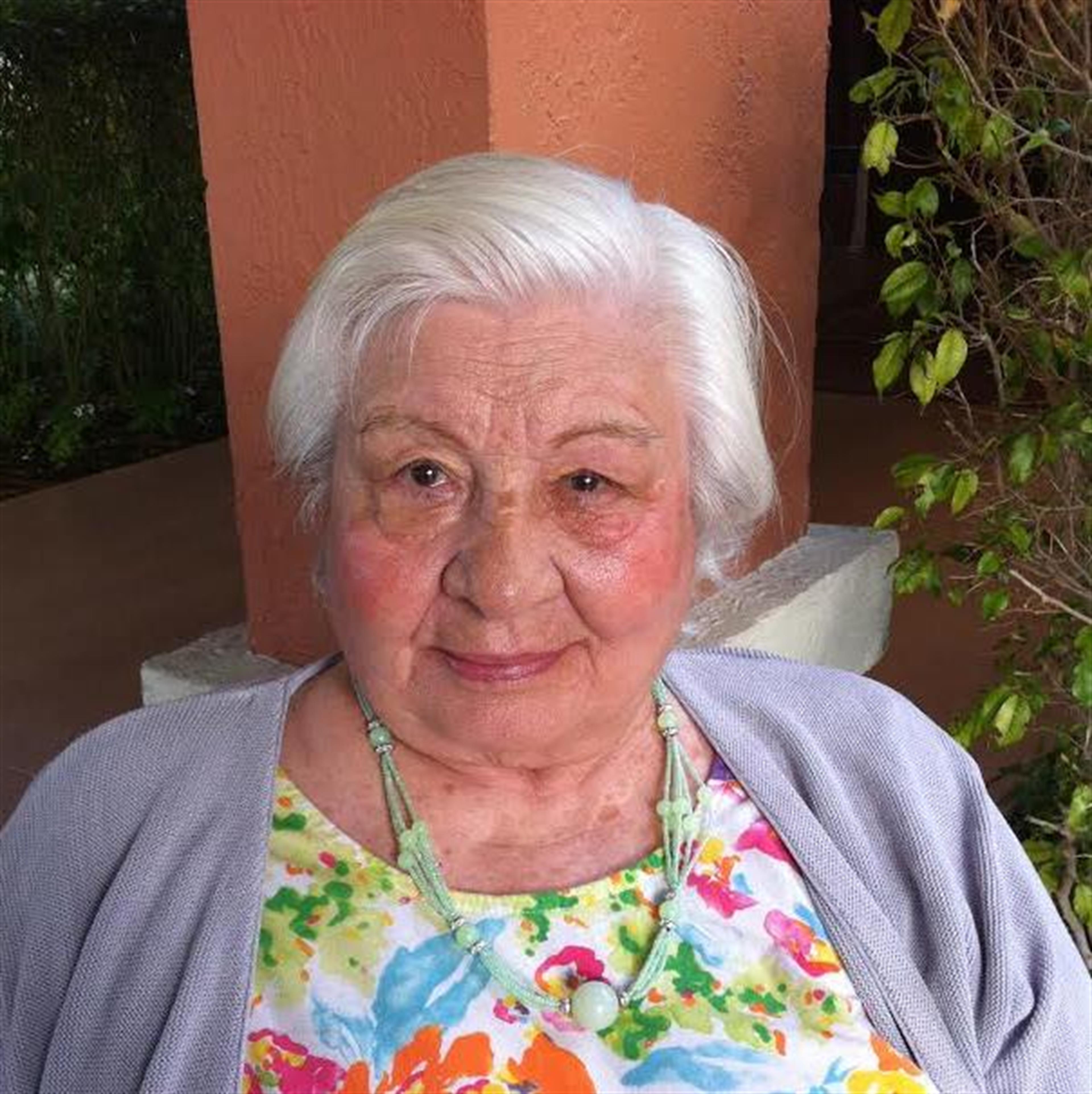 ESTHER HRISKOS LIRAKIS