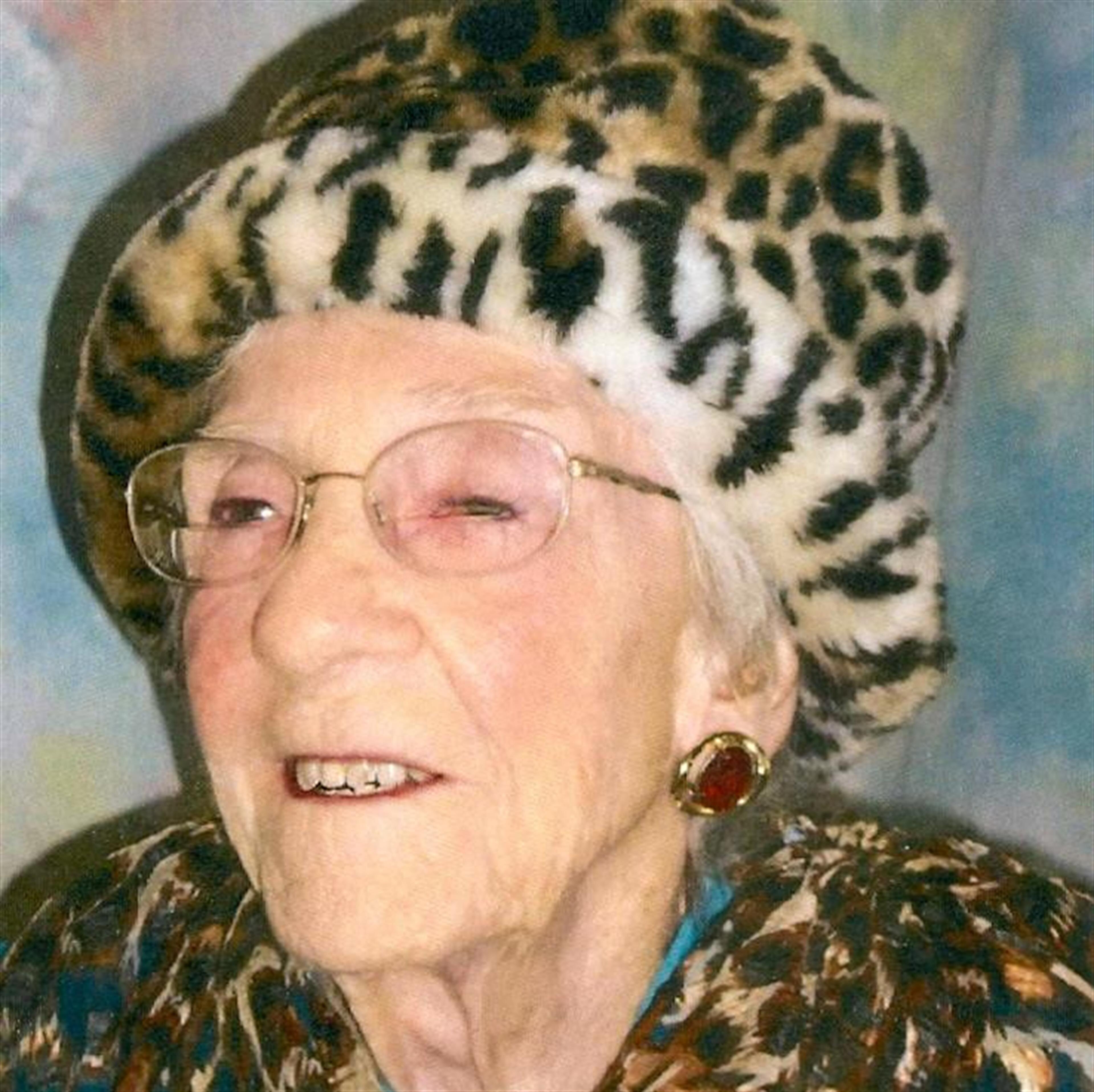 Mrs. Edna Irene Essebaggers
