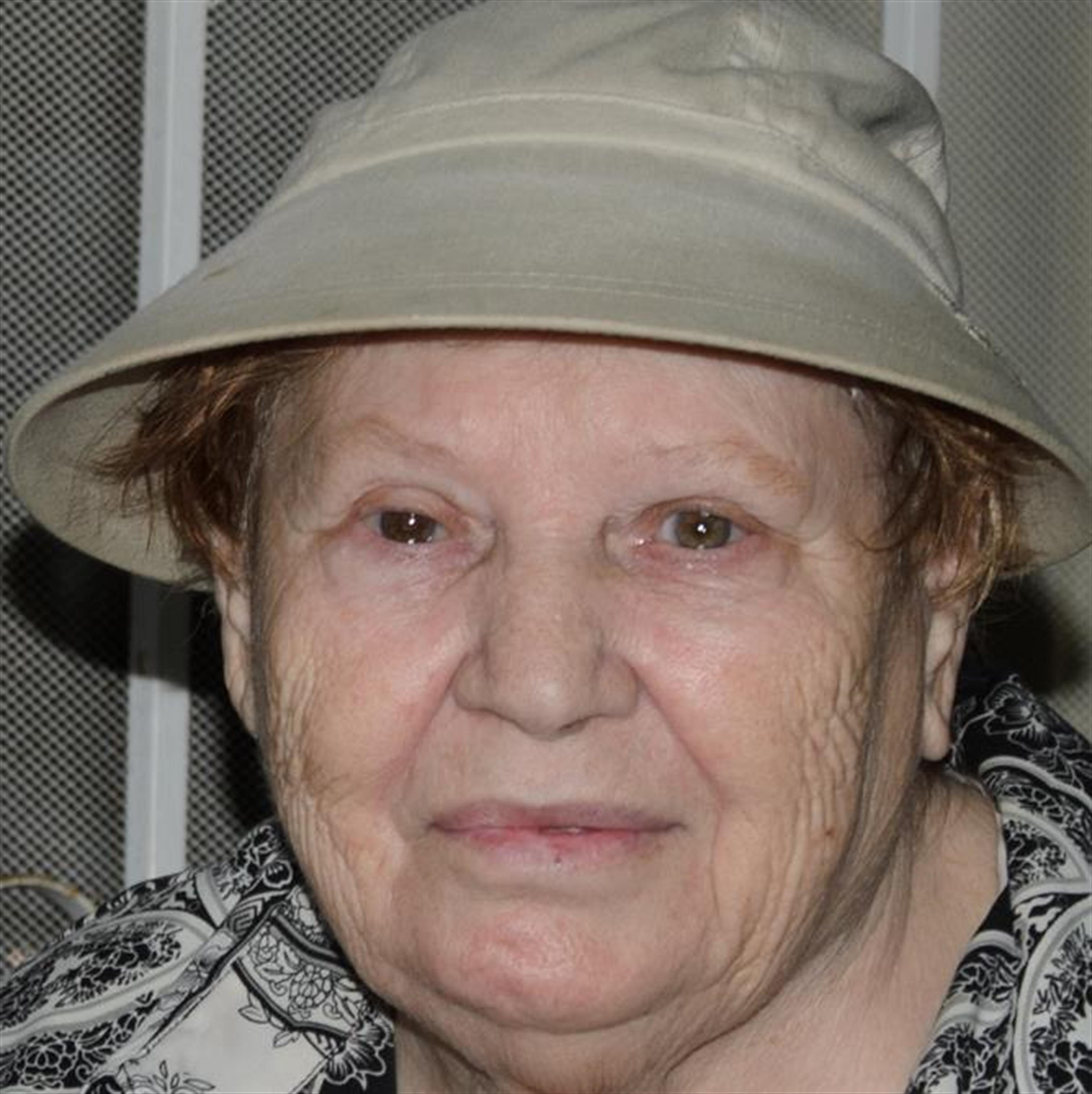 Elizabeth S Szabo