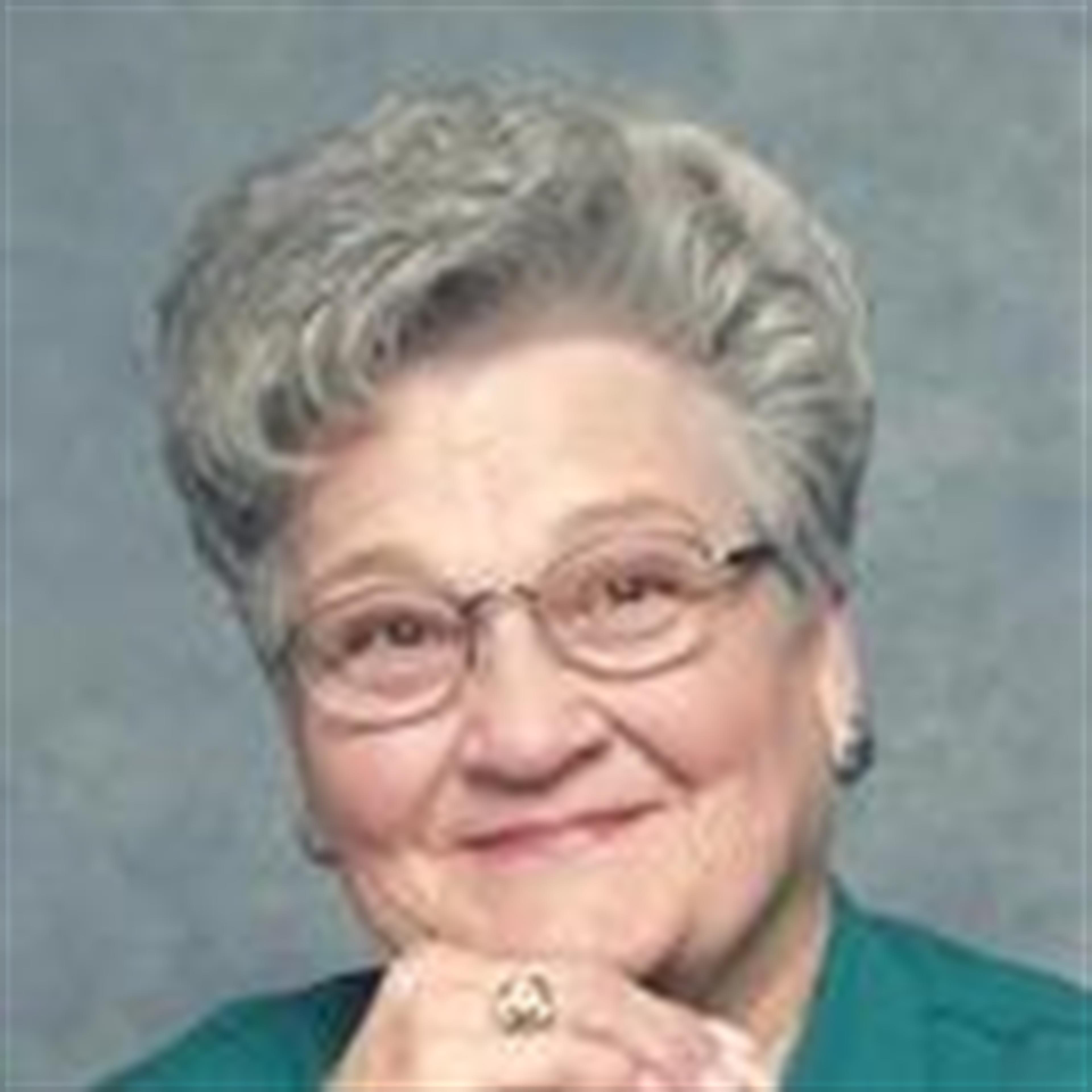 Joyce  Combs