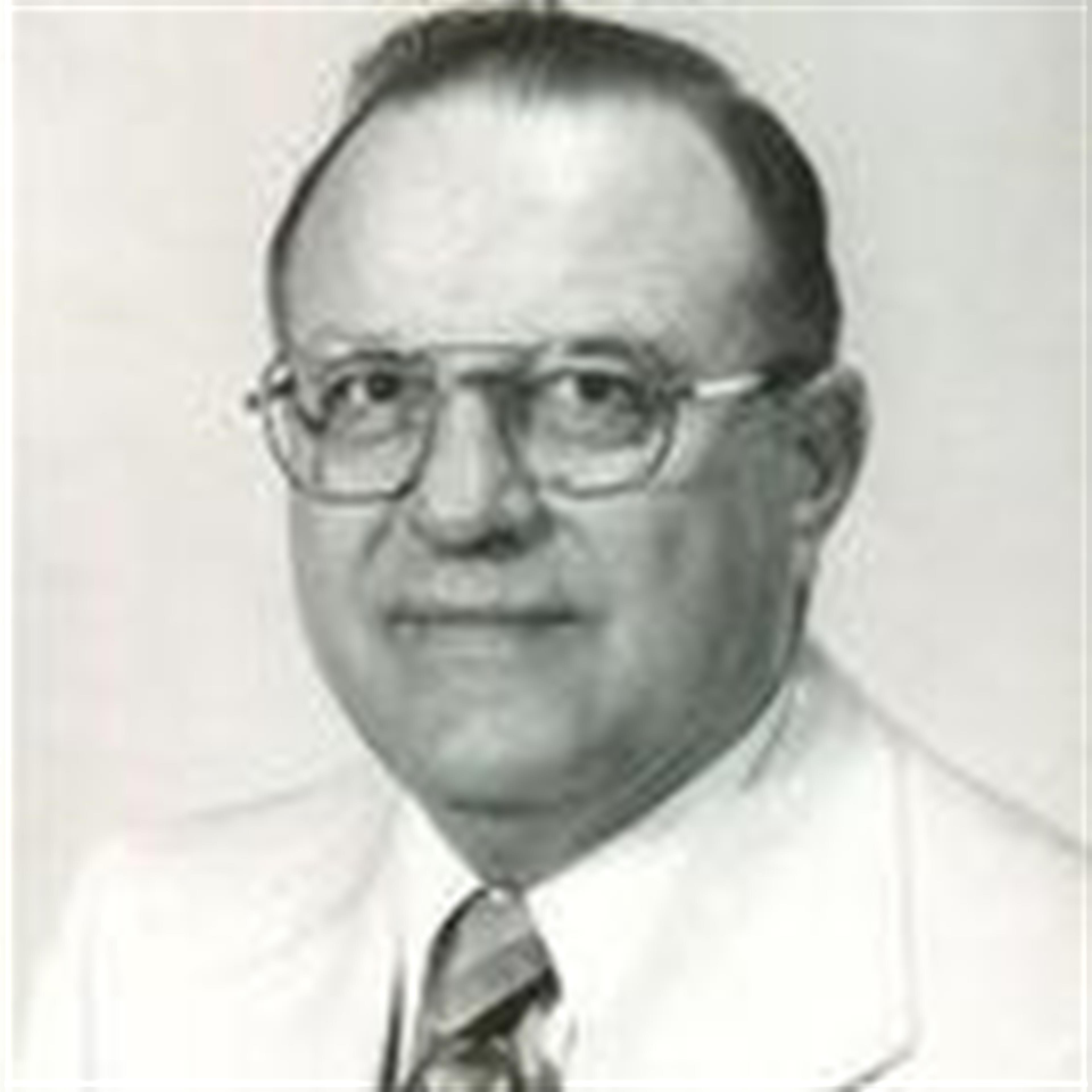 Lloyd  Kohls