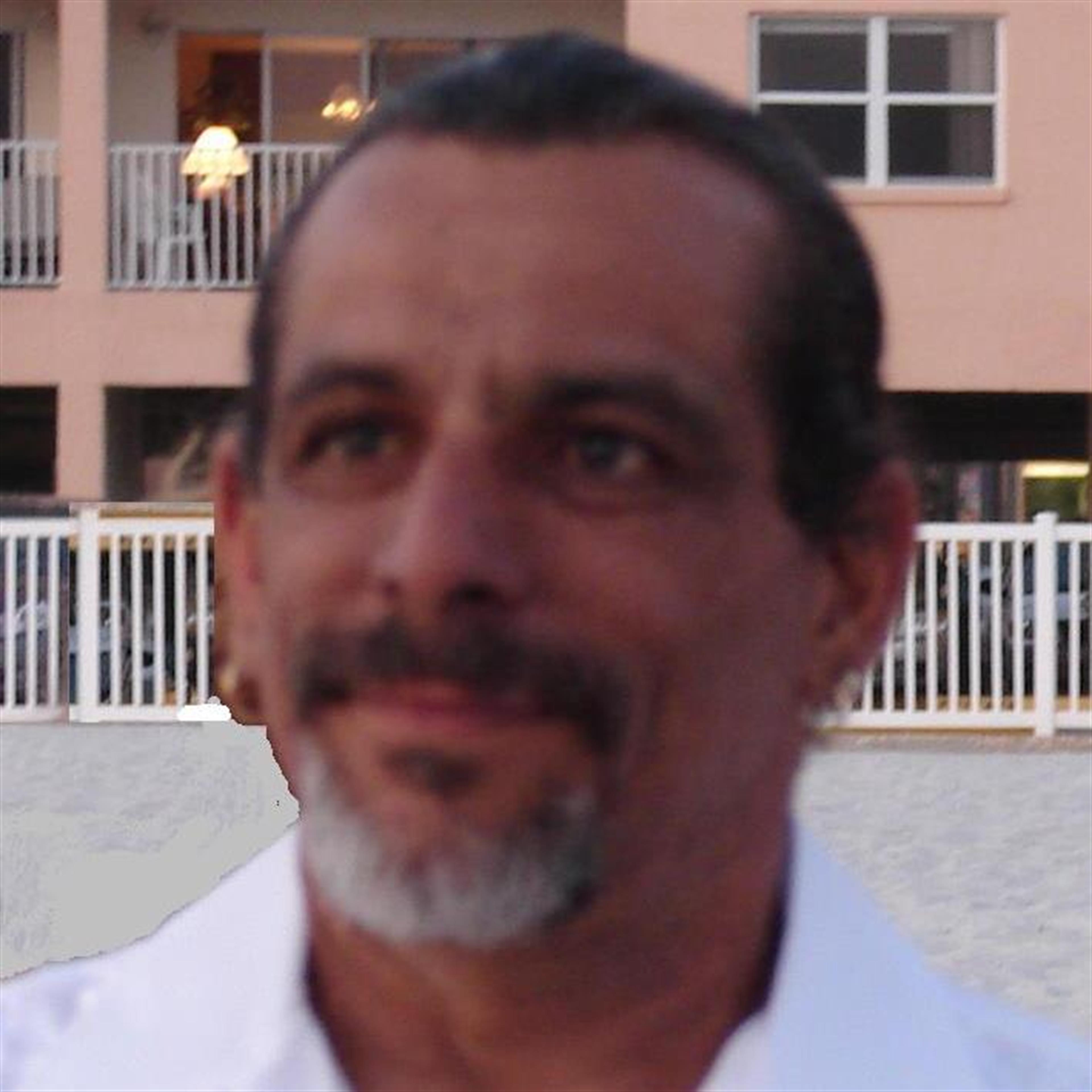 Ronald  Charlie  Fernandez