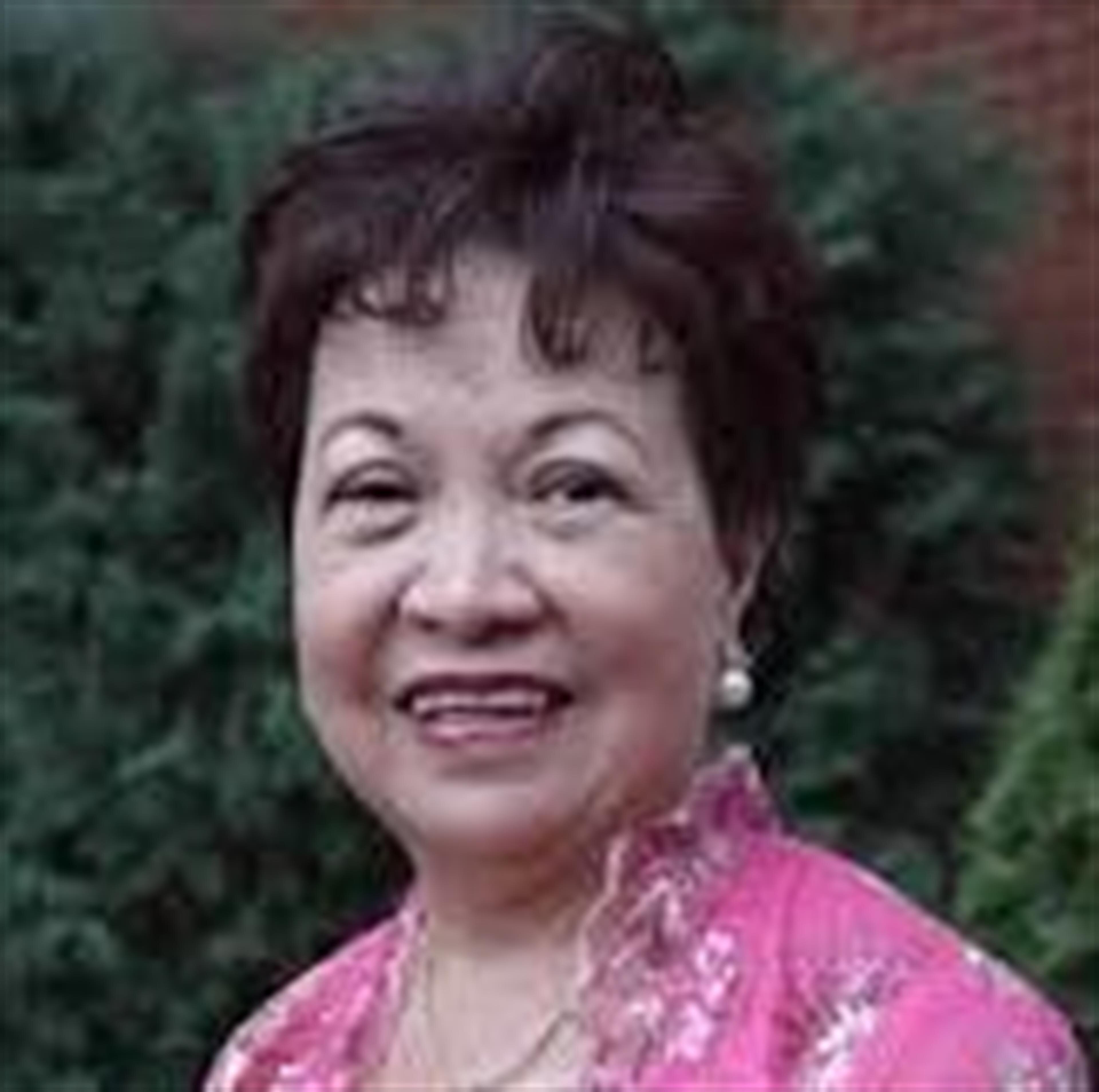 Myrna Lim