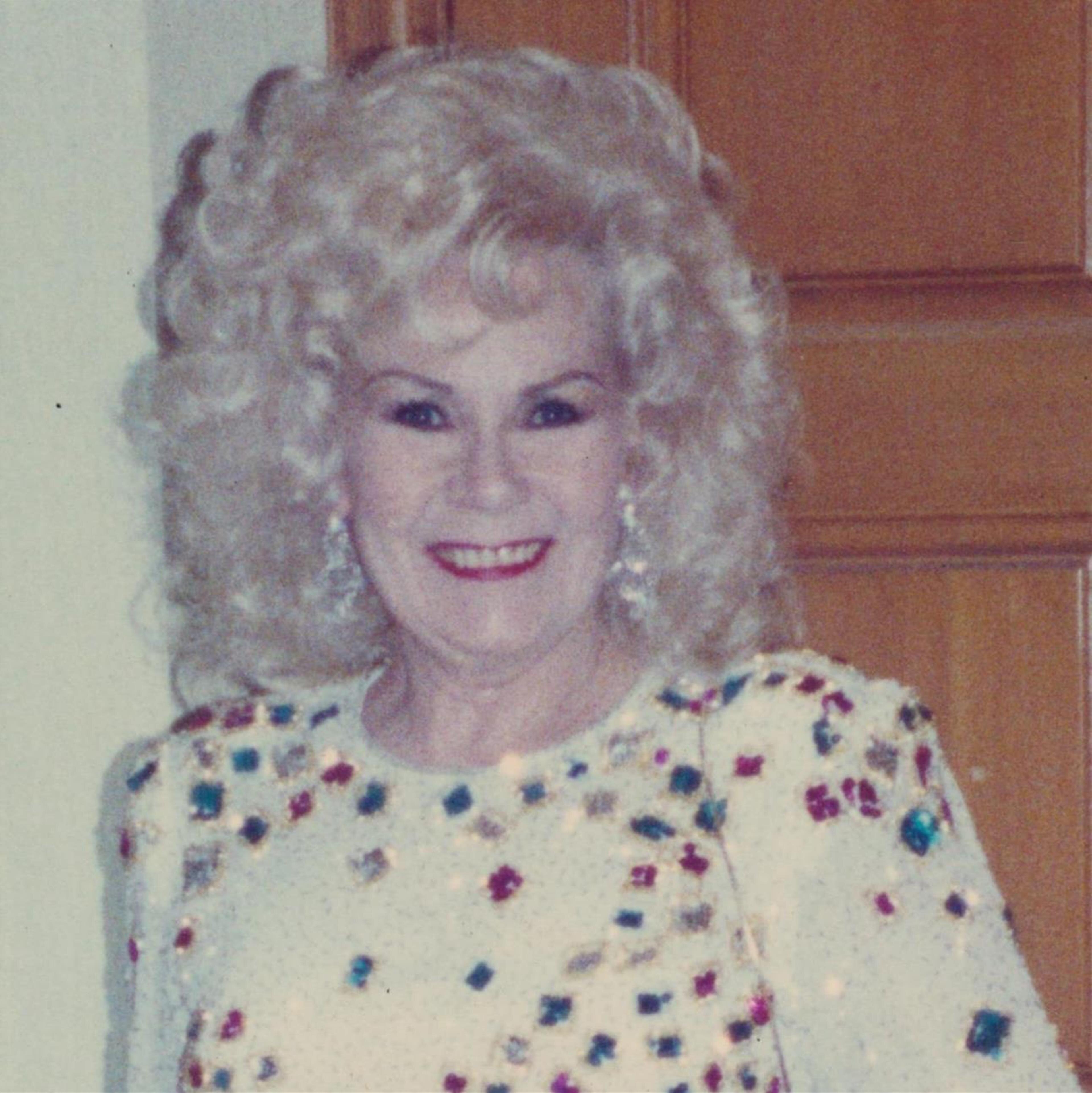 Mrs.  Beulah "Cora Combs" Szostecki