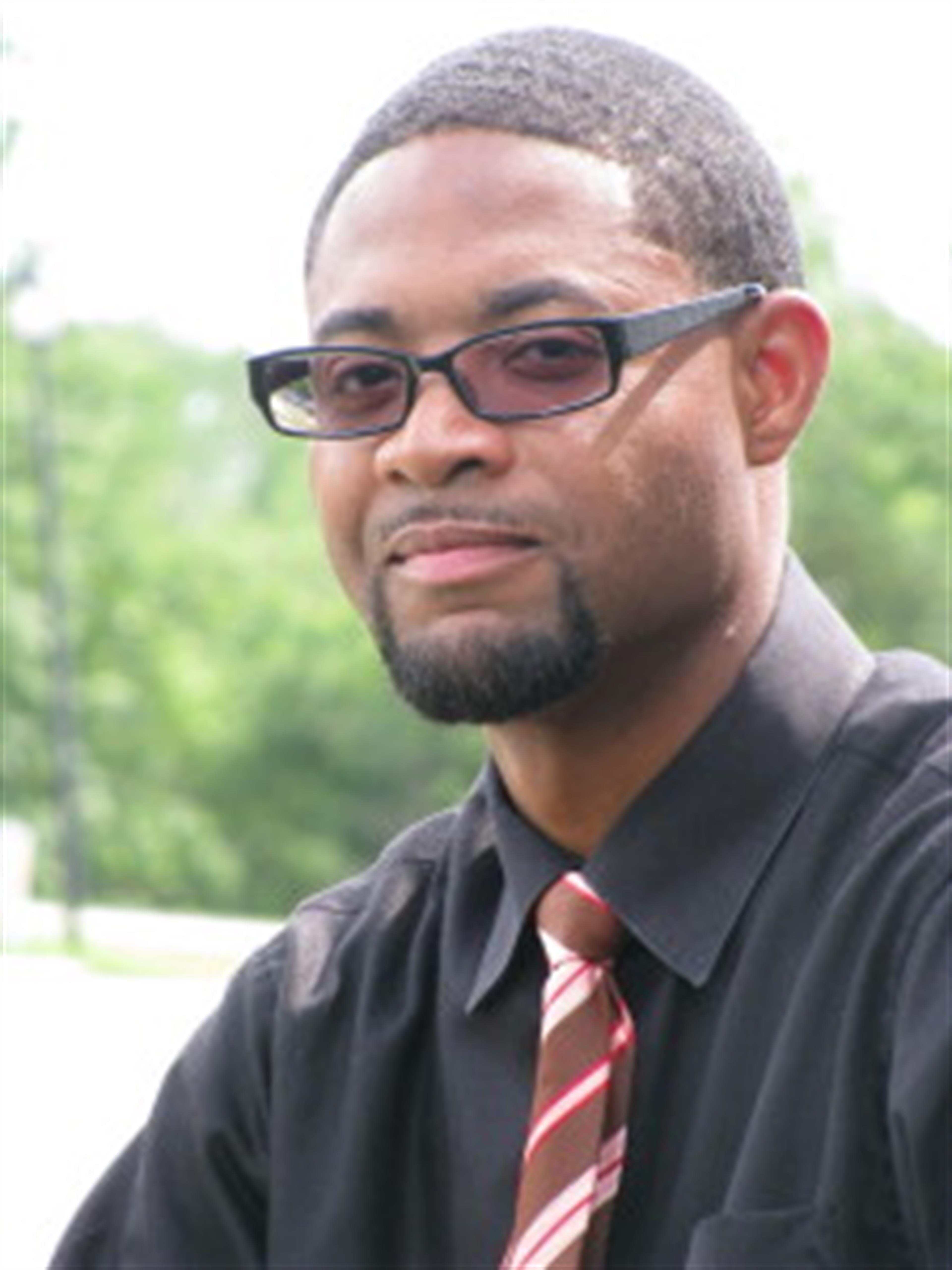 Dr. Derek T. Smith