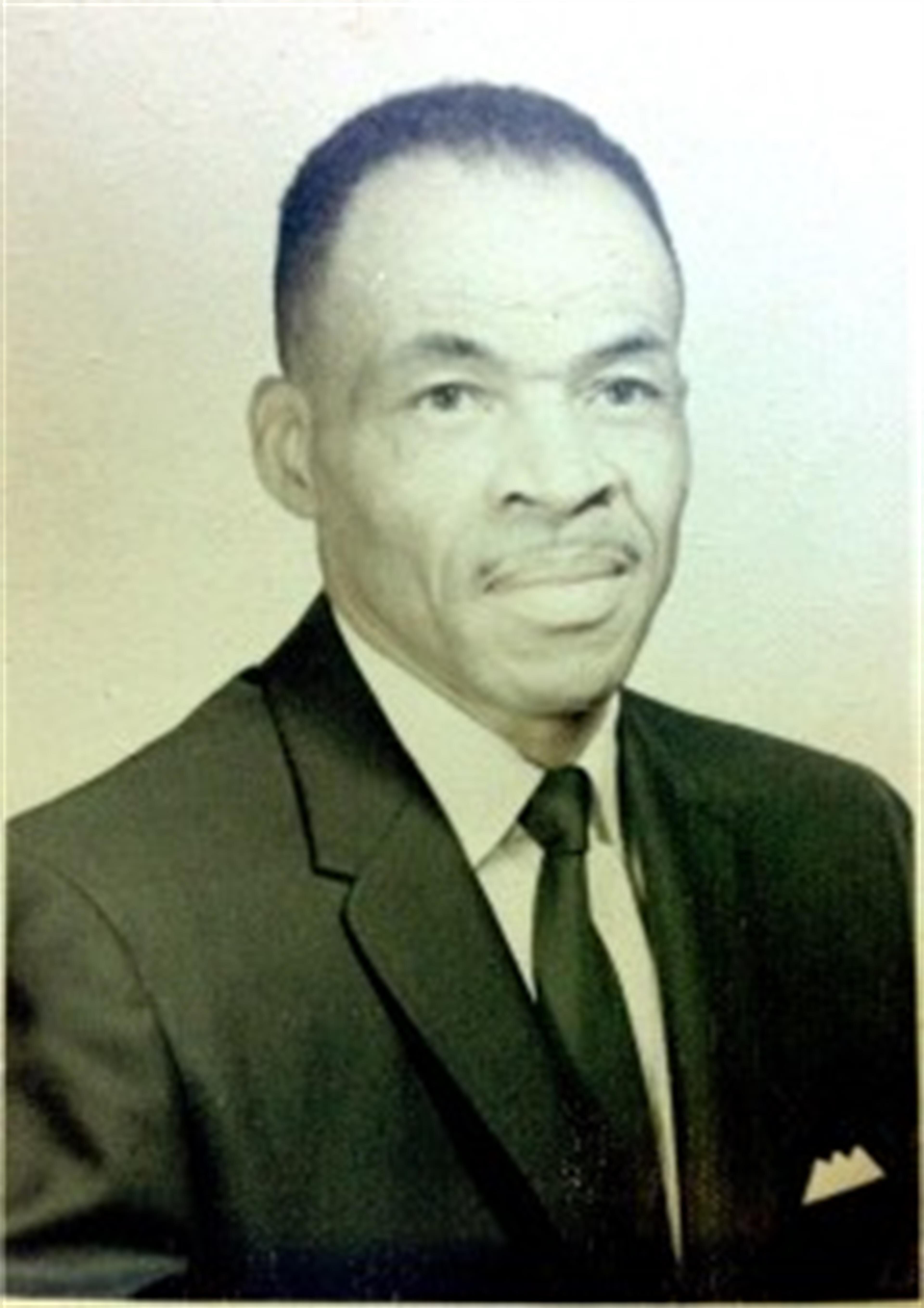 Earl Maupins