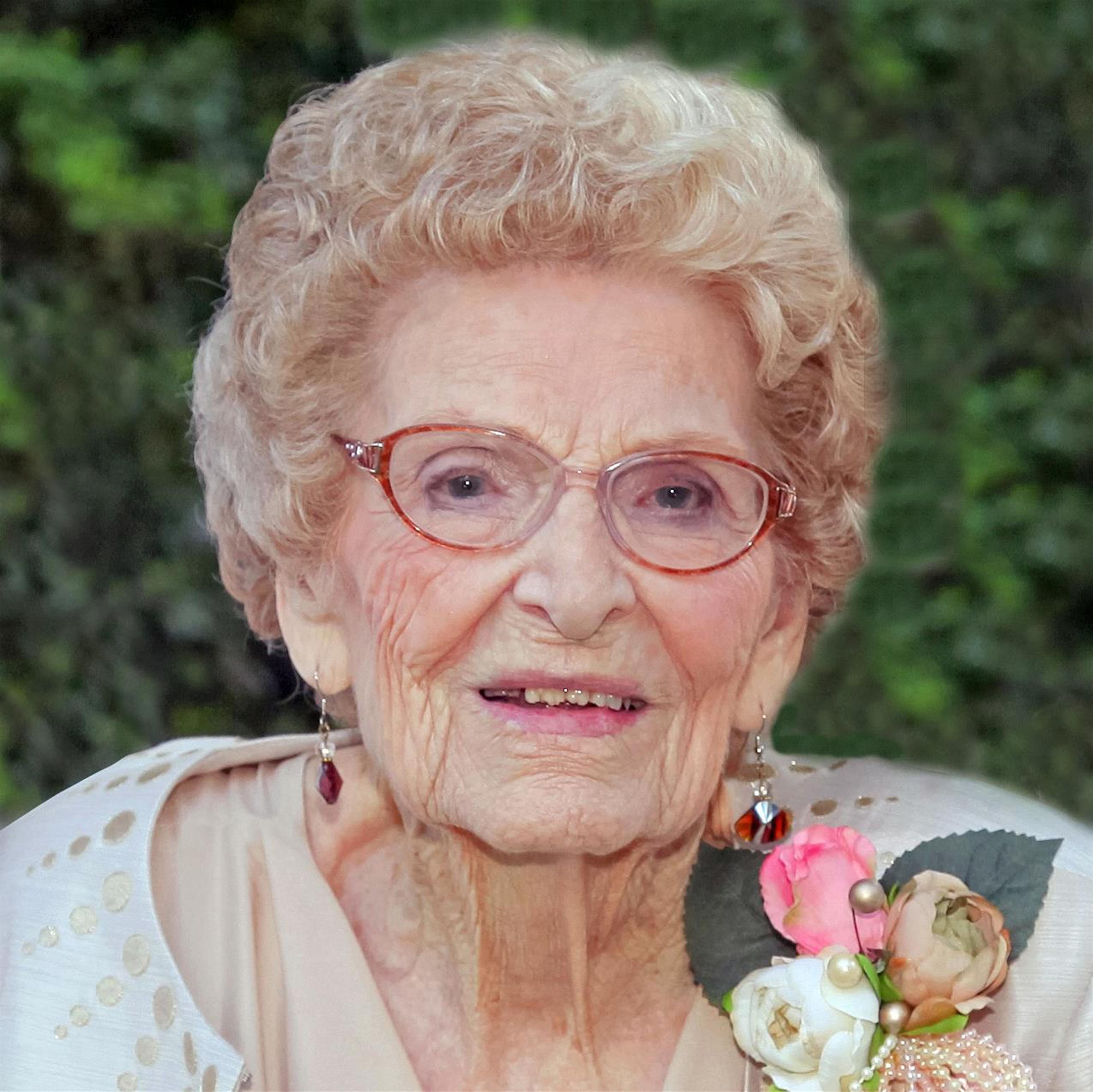 Evelyn Blackwell Pittman