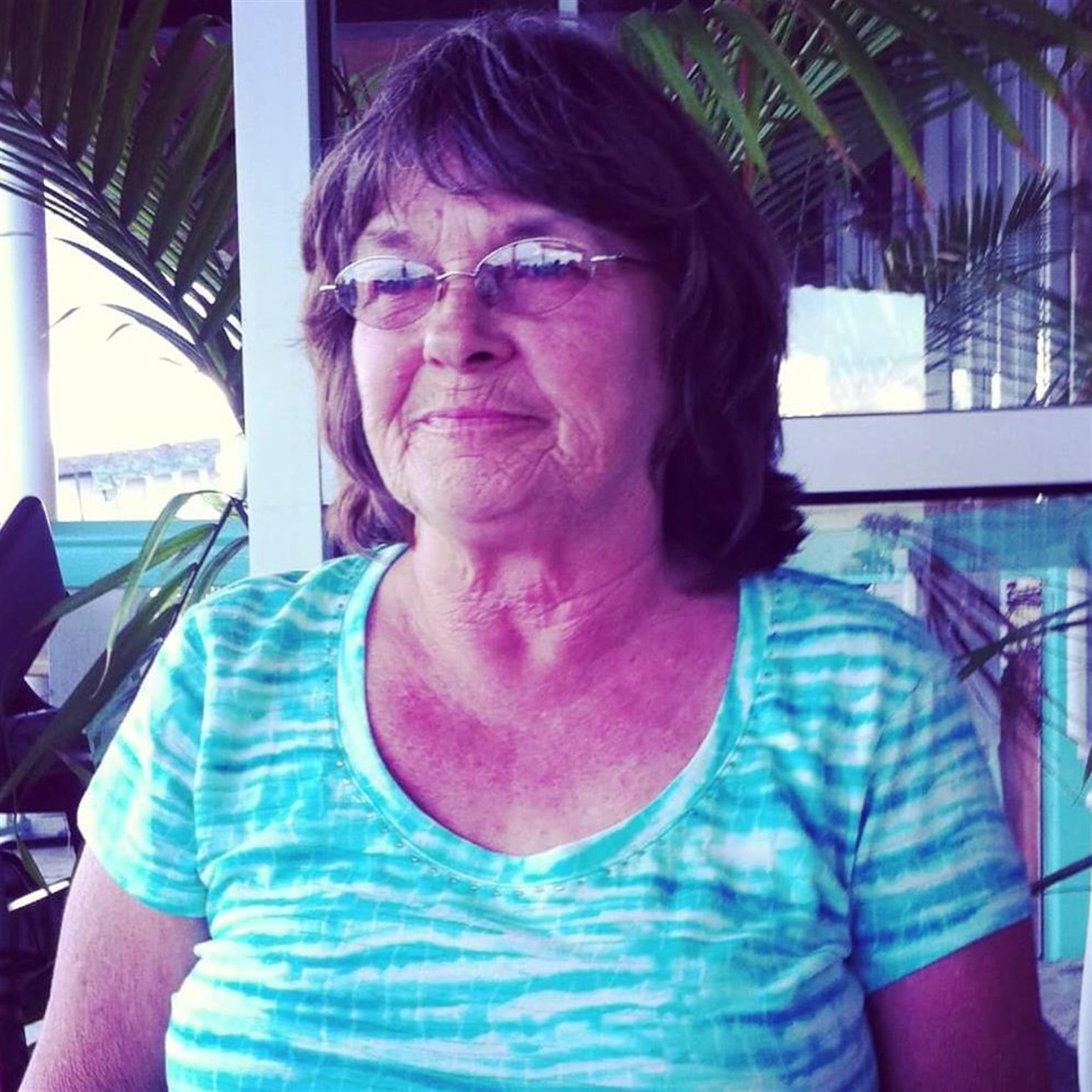 Cathy  Holtzclaw Ray