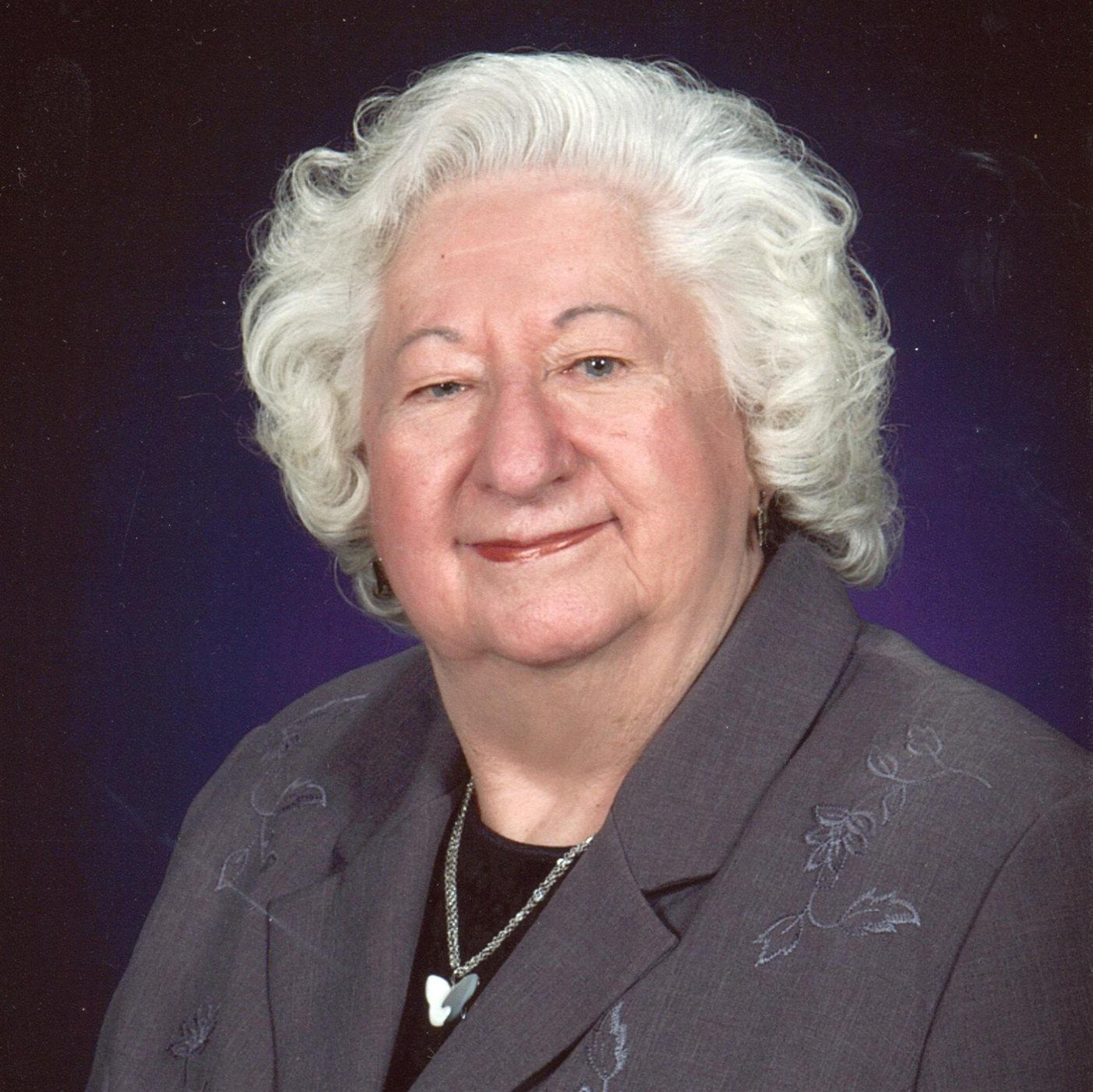 Viola  Slagle