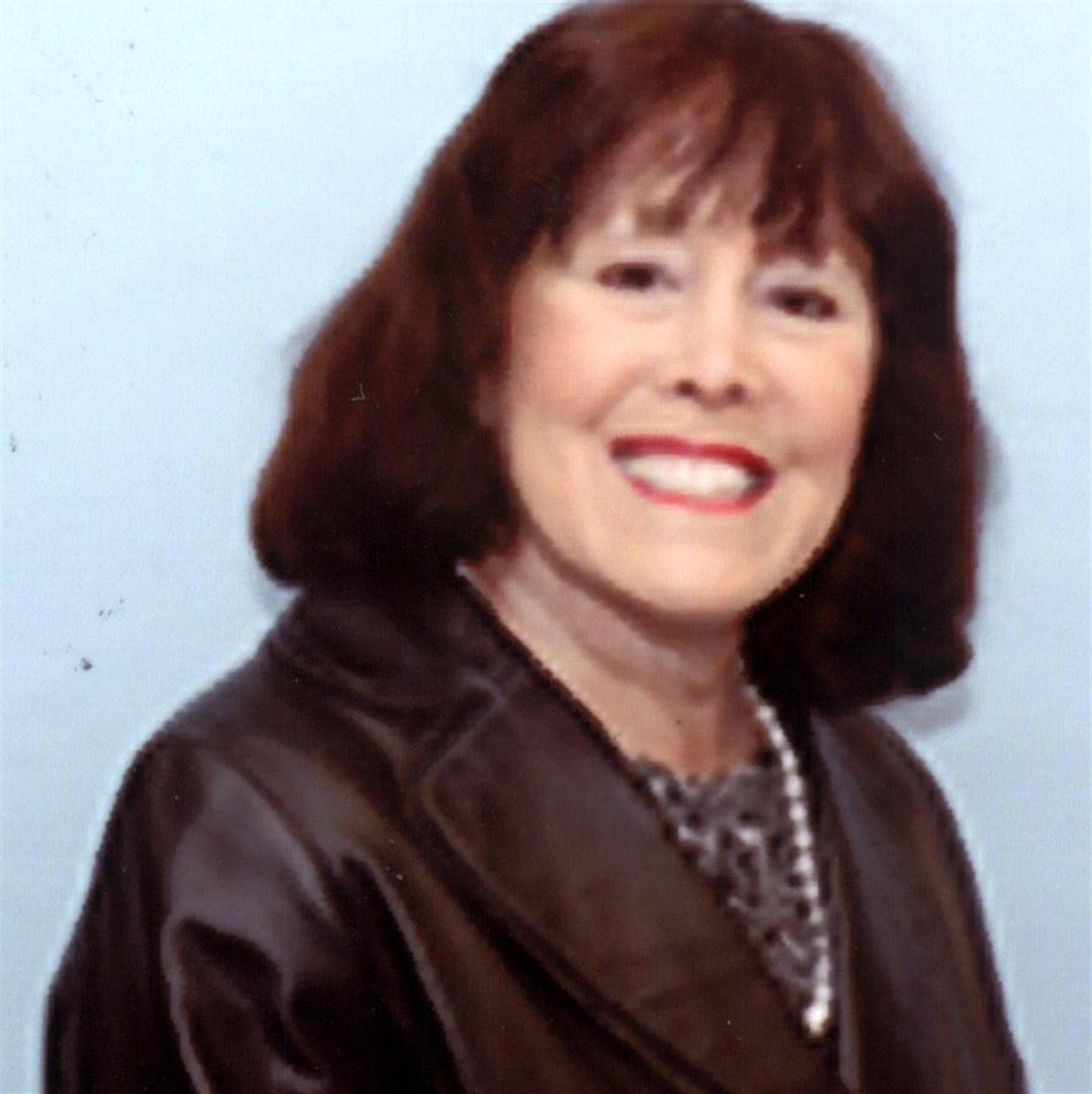 Ellen Kabot