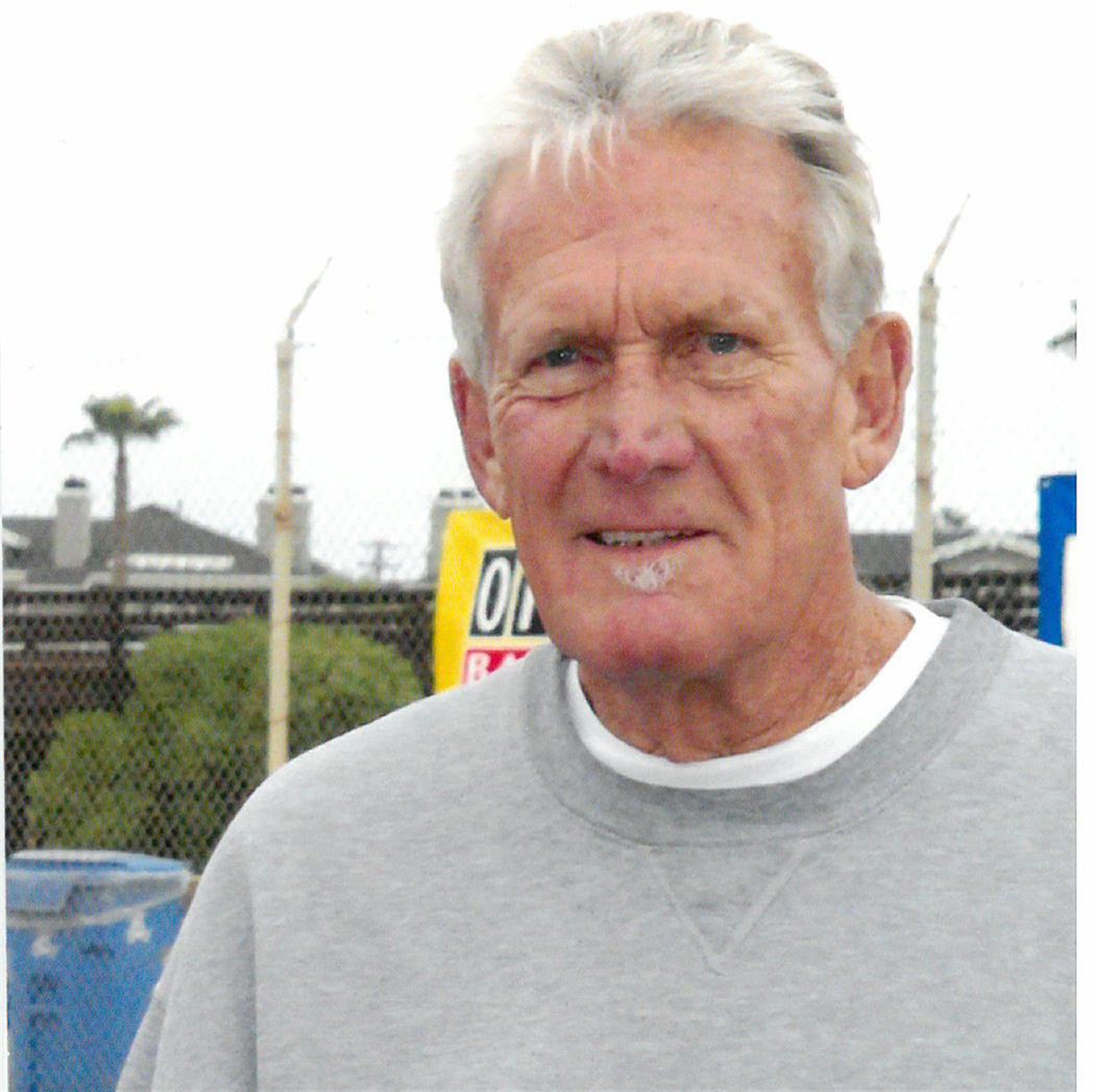 Mr Dennis Michael Kordyak