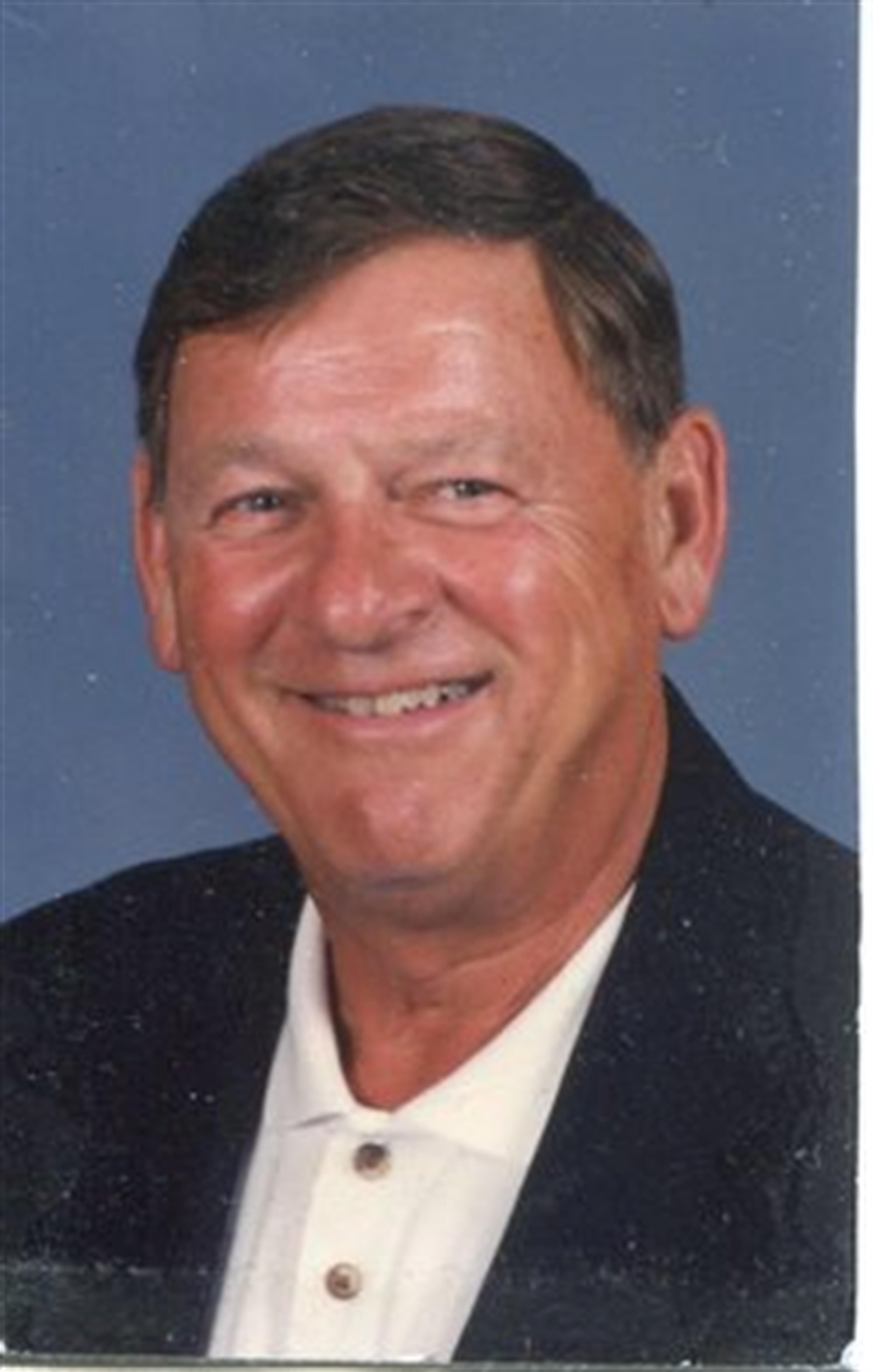 Walter "Walt"  Hatz