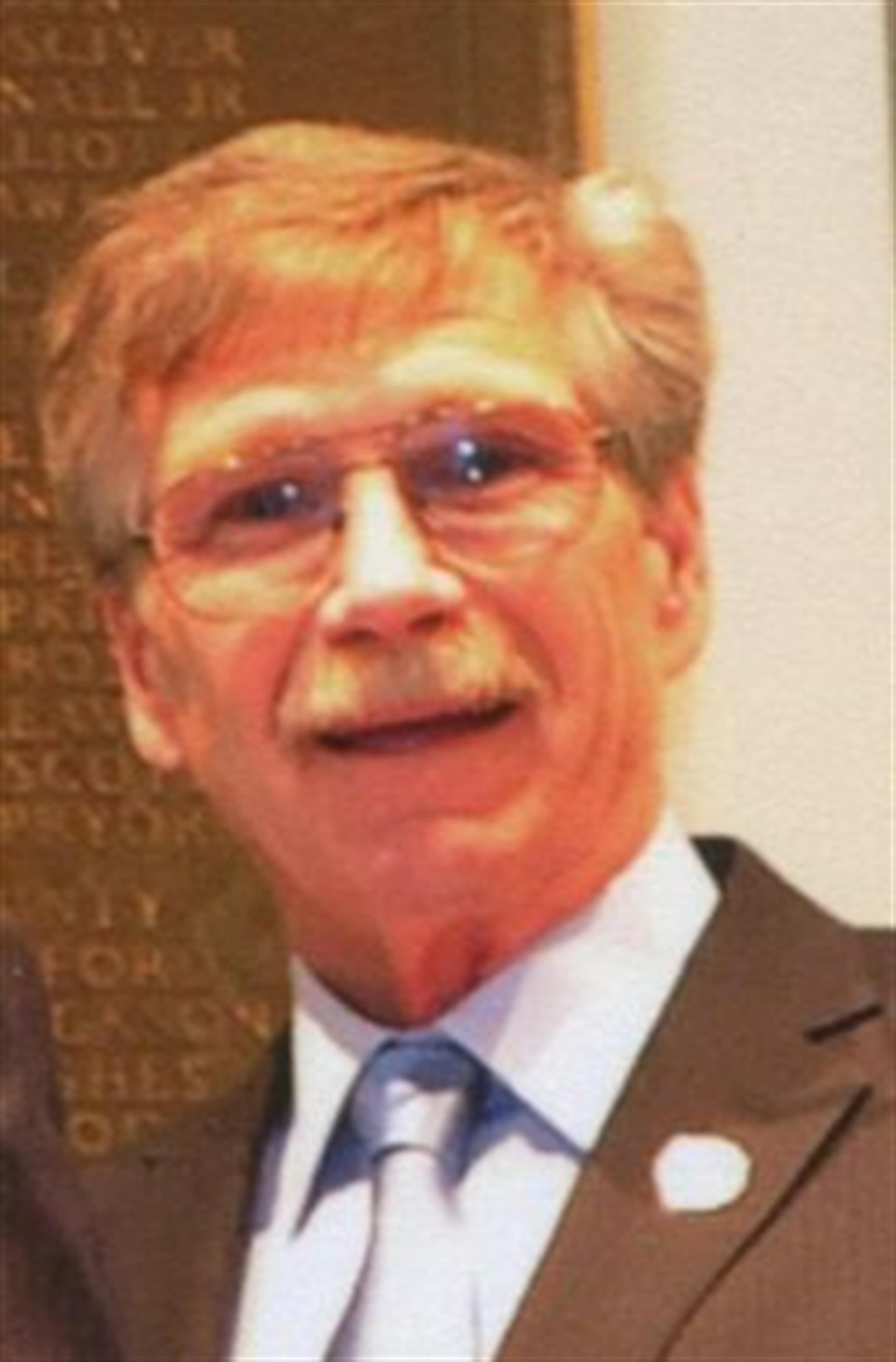 Thomas "Thom" Earl Lewis