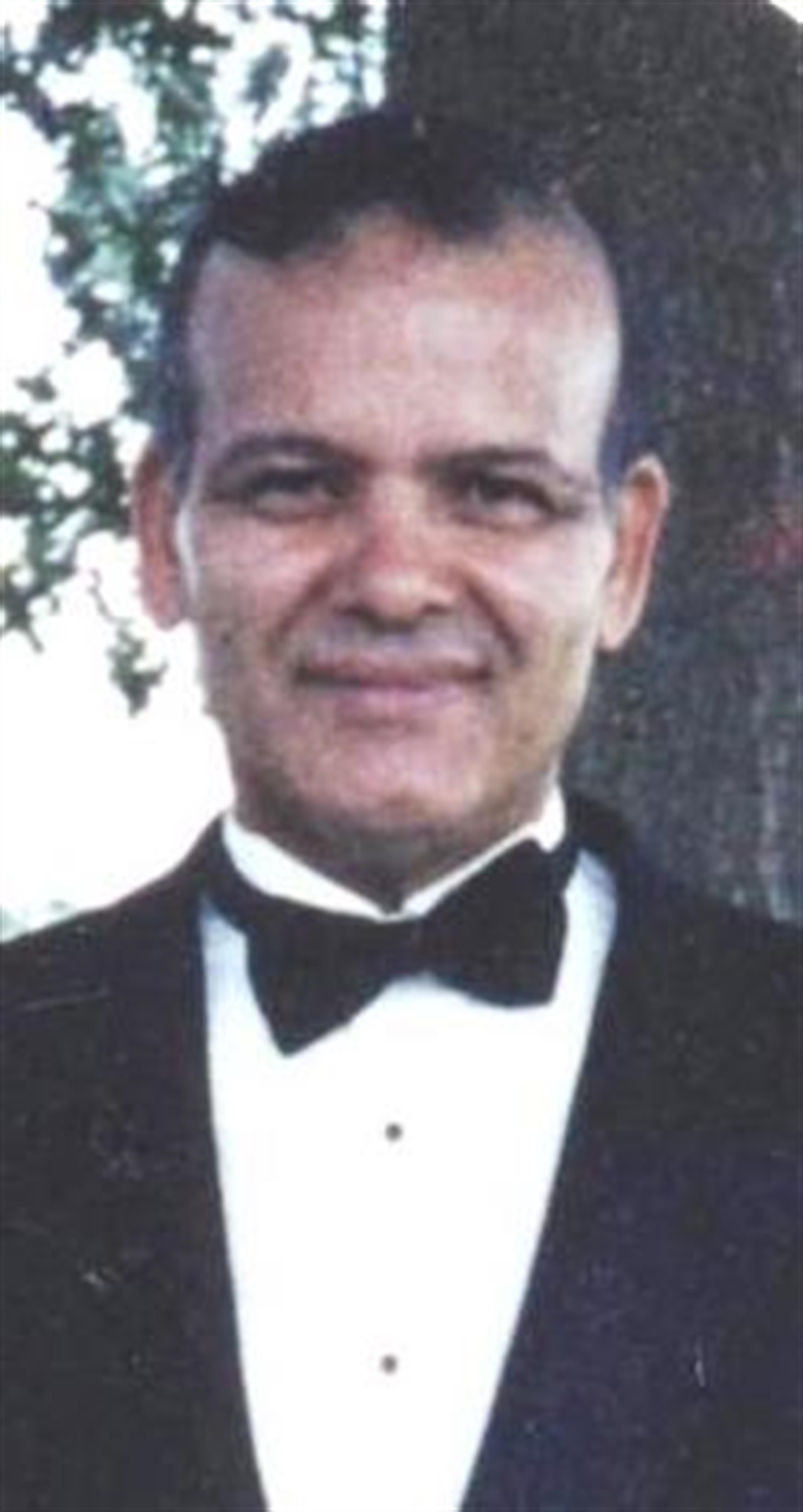 Efrain  Santiago