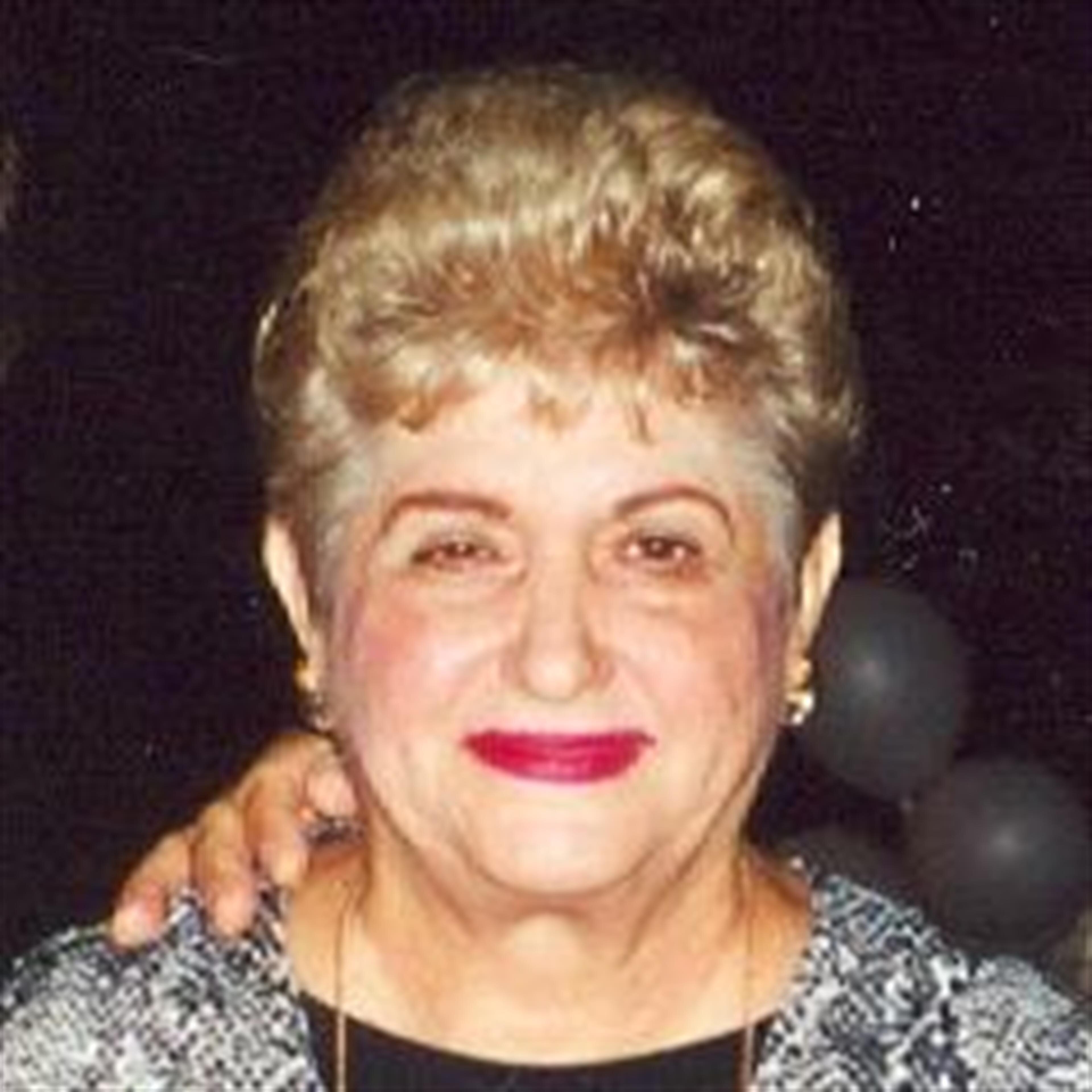 Janie E Canteli