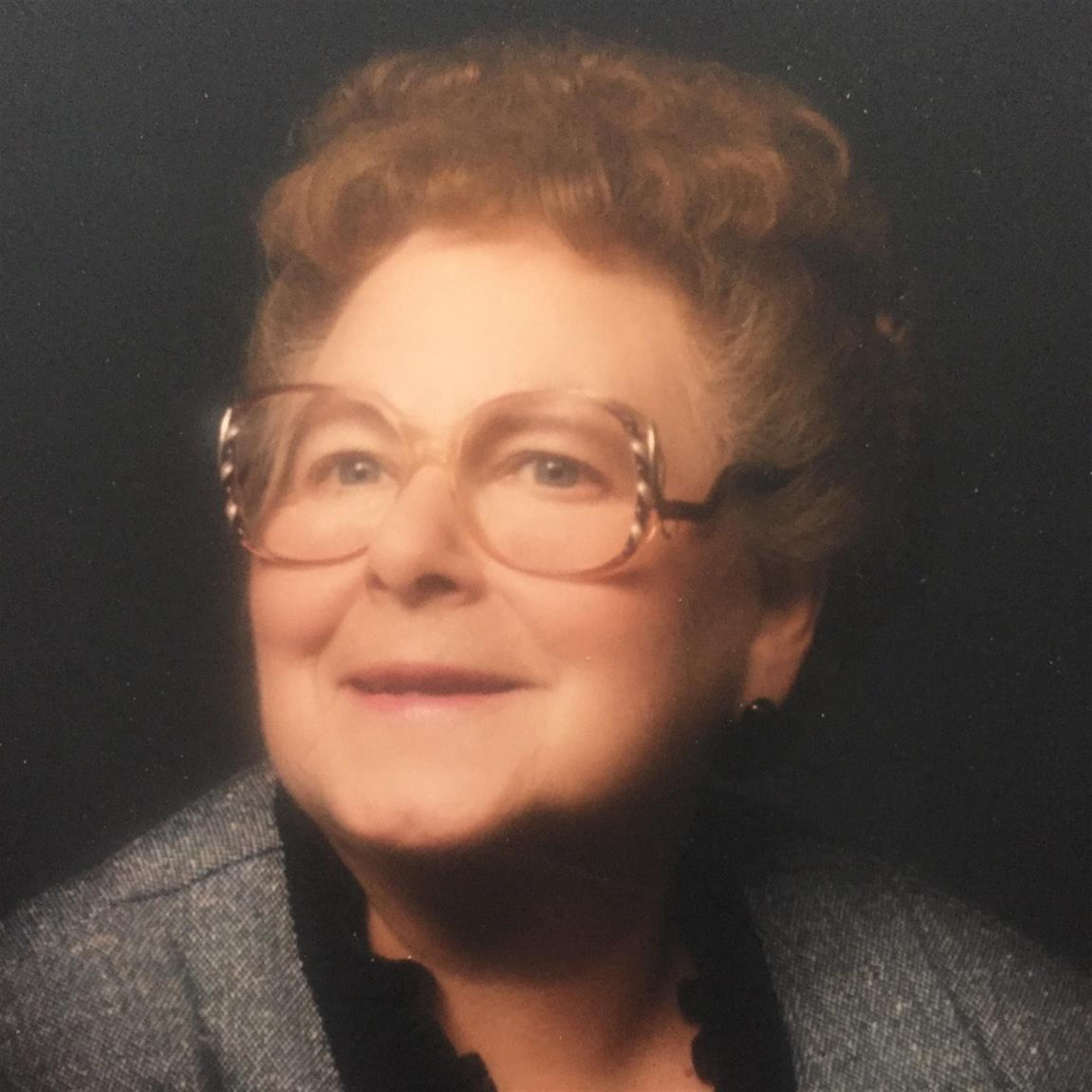 Mrs. Doris Ruth Kusz