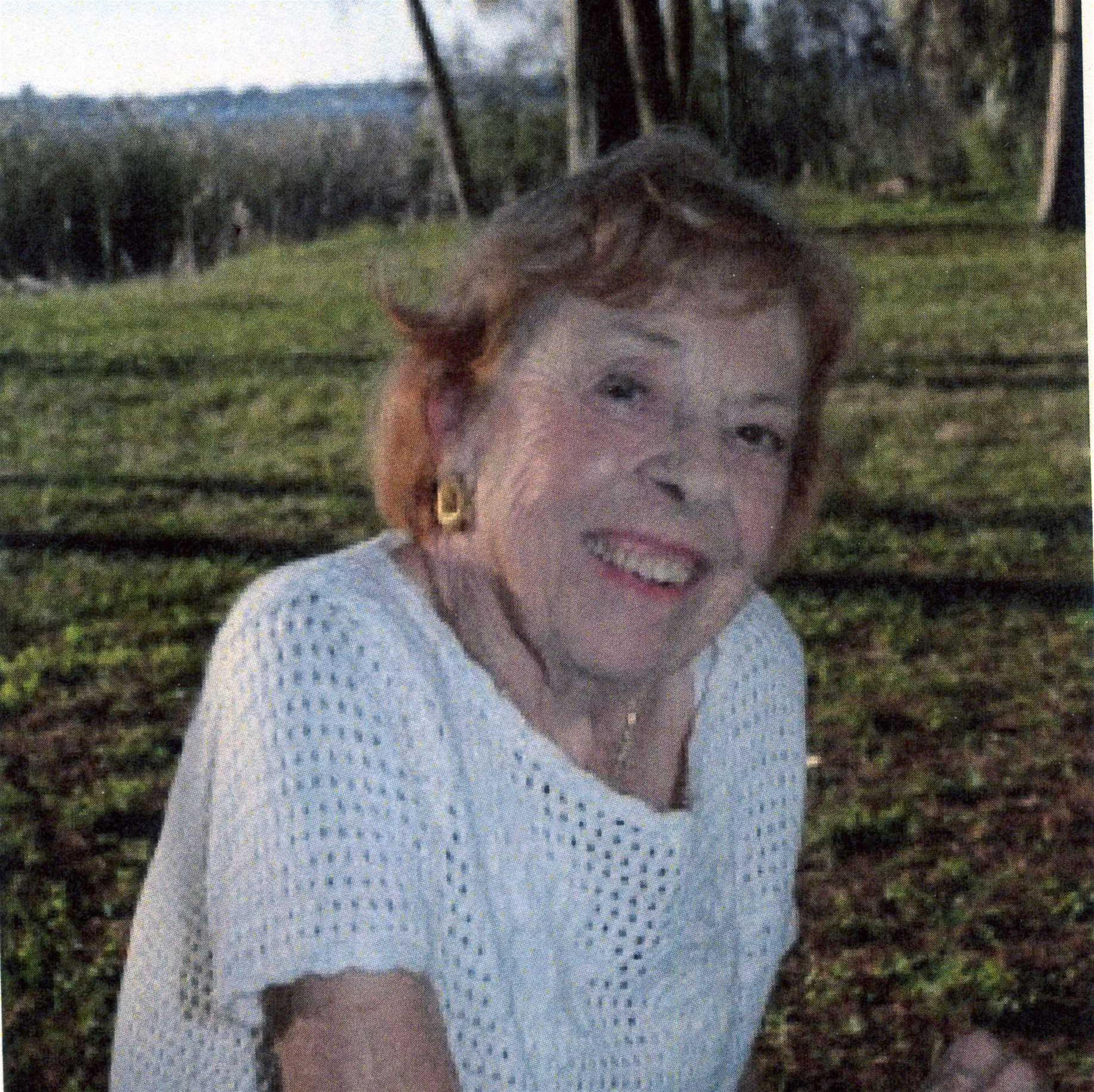 Lois  Kathleen  Smith