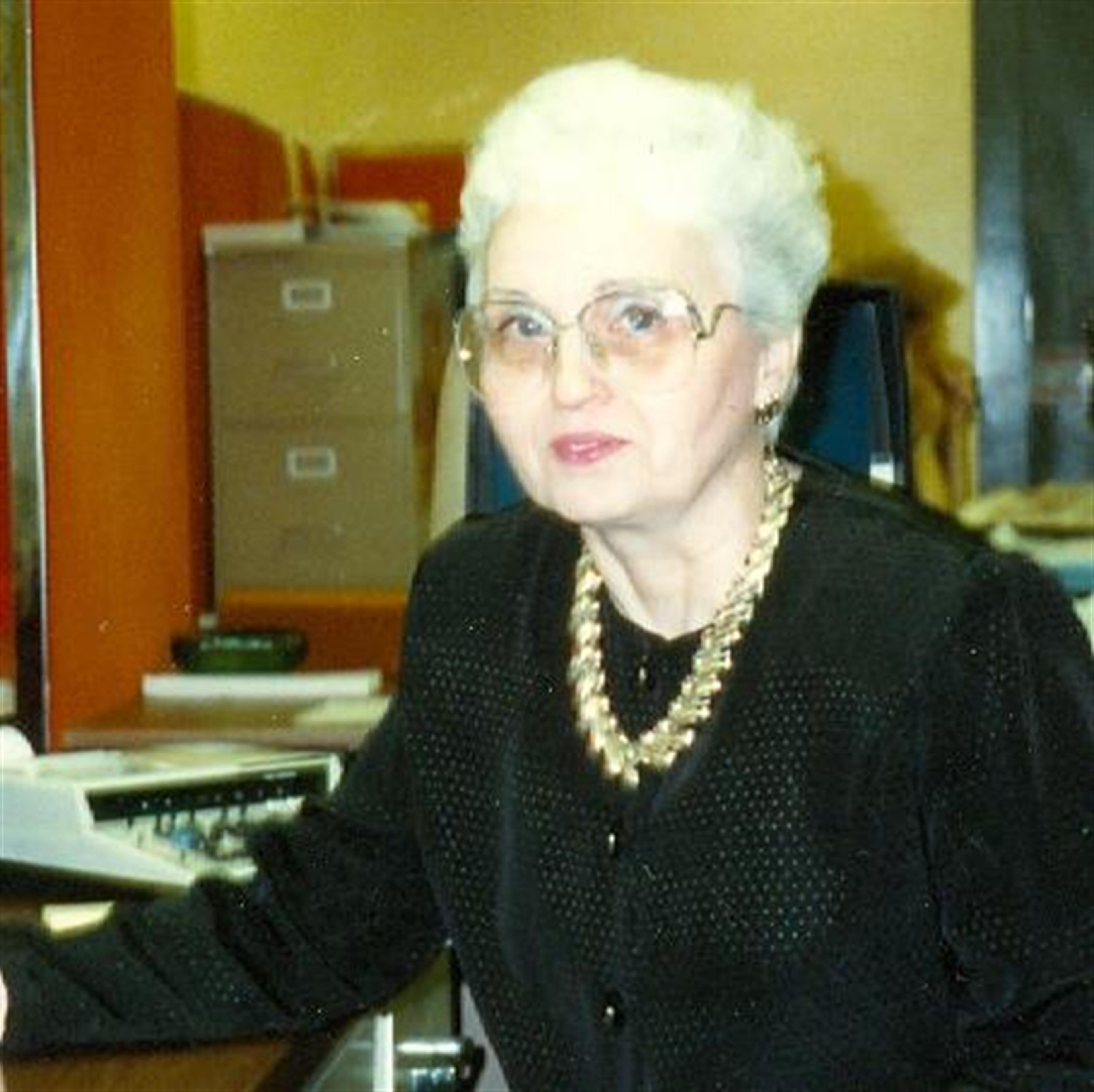 Marie L. (Kiel) Gowell