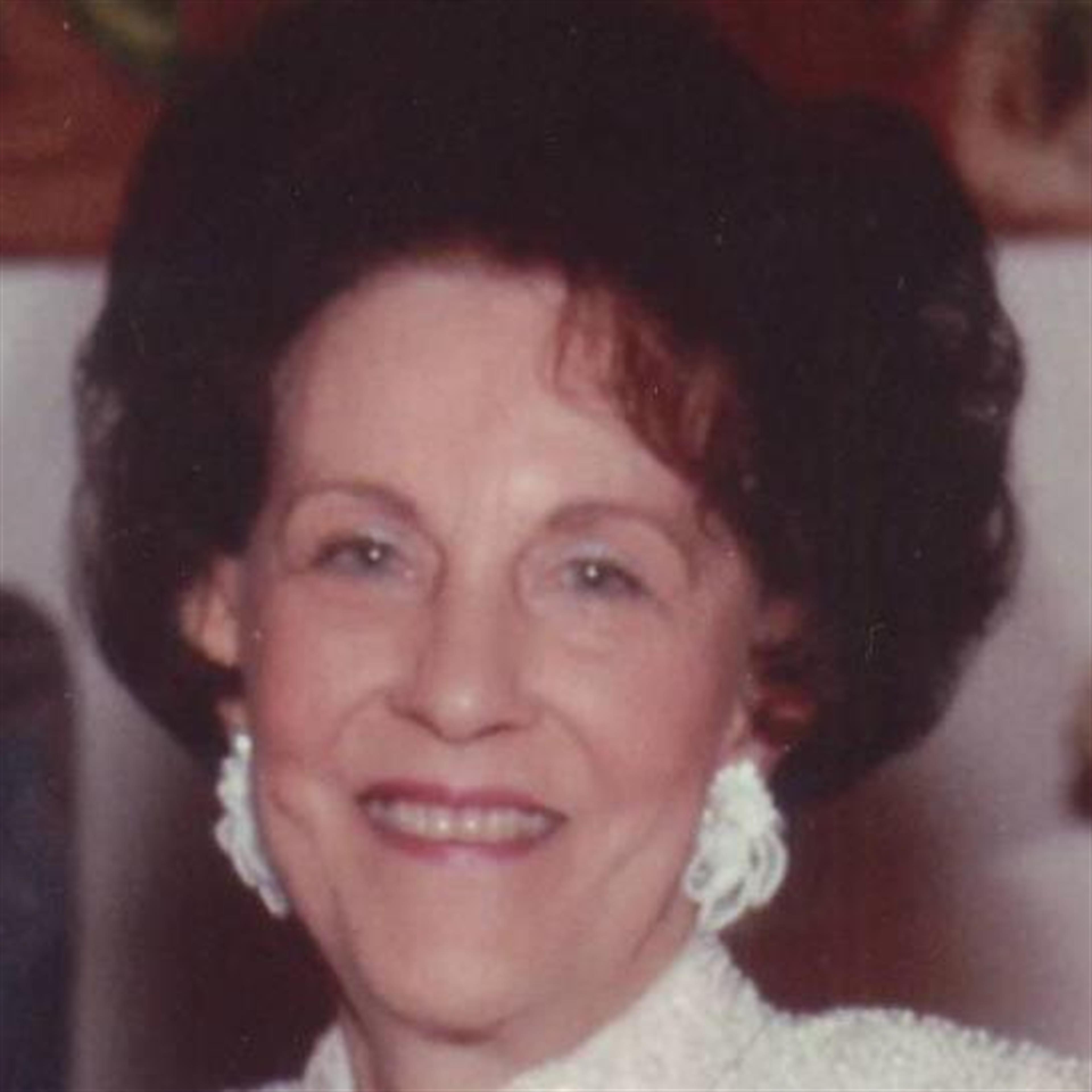 Barbara June Carr (Lebanon)