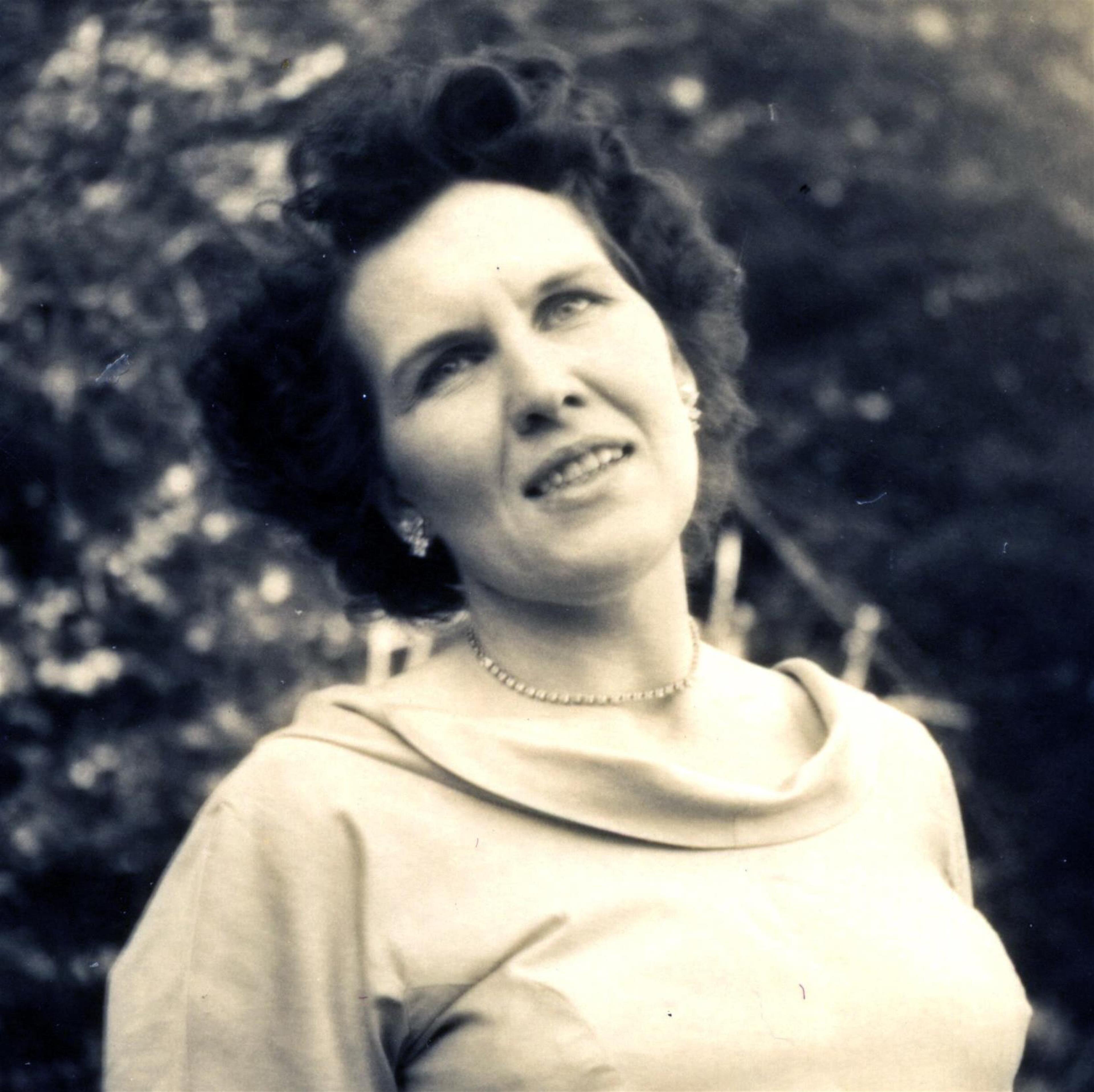 Jewell Mae Handy