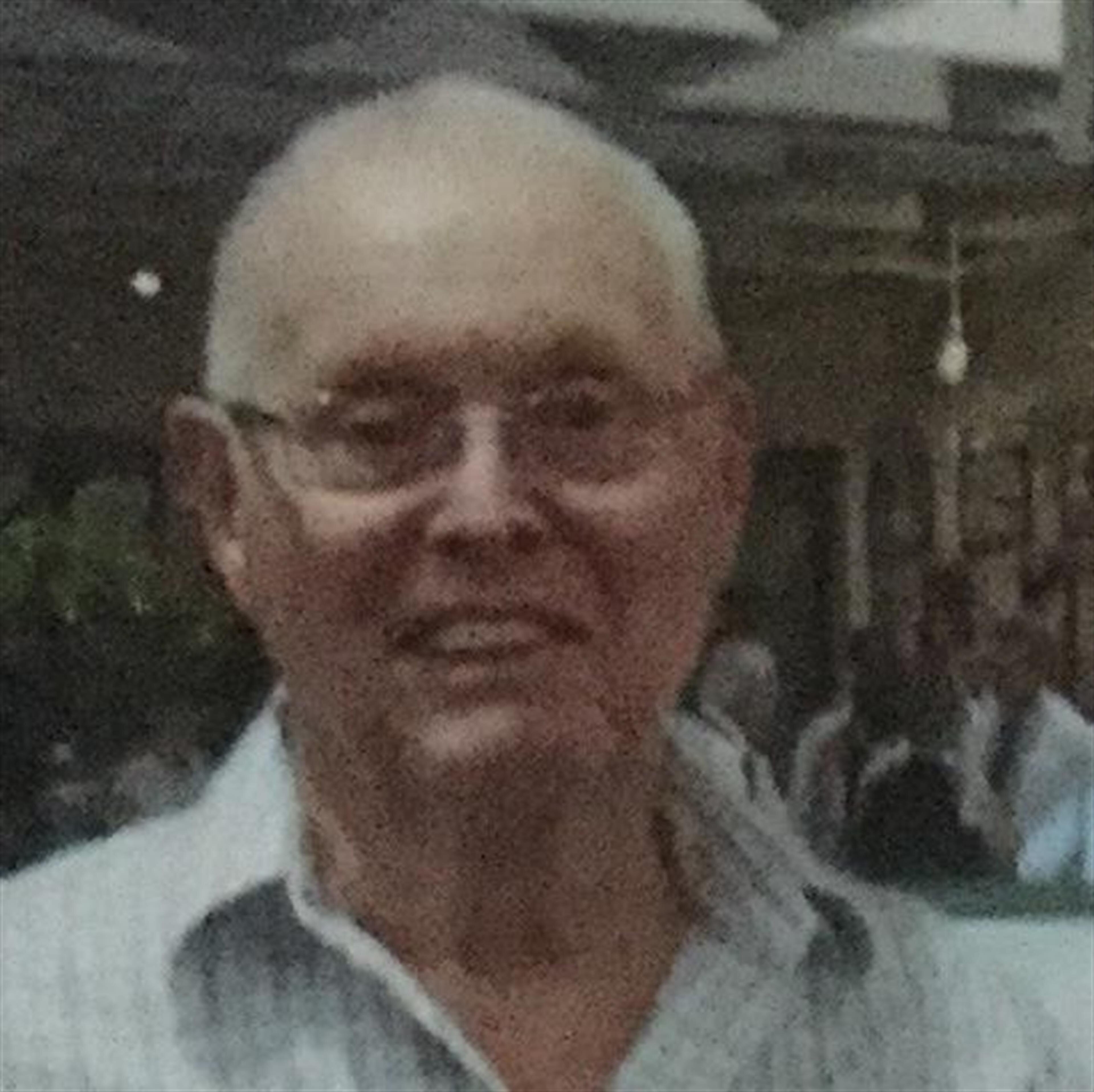 Robert 'Bob' E. Harmon