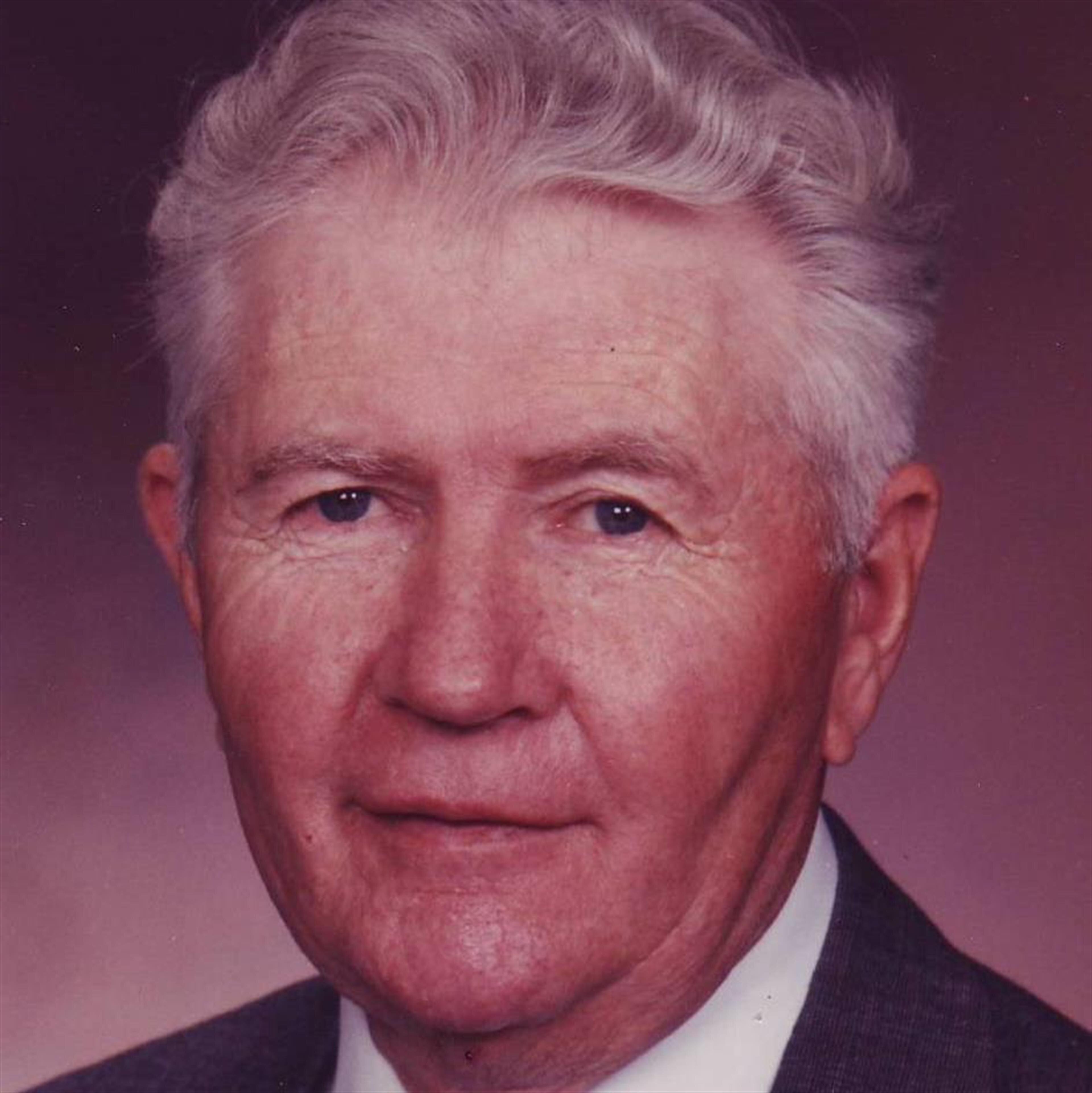 Wilbert Simpson (Lebanon )