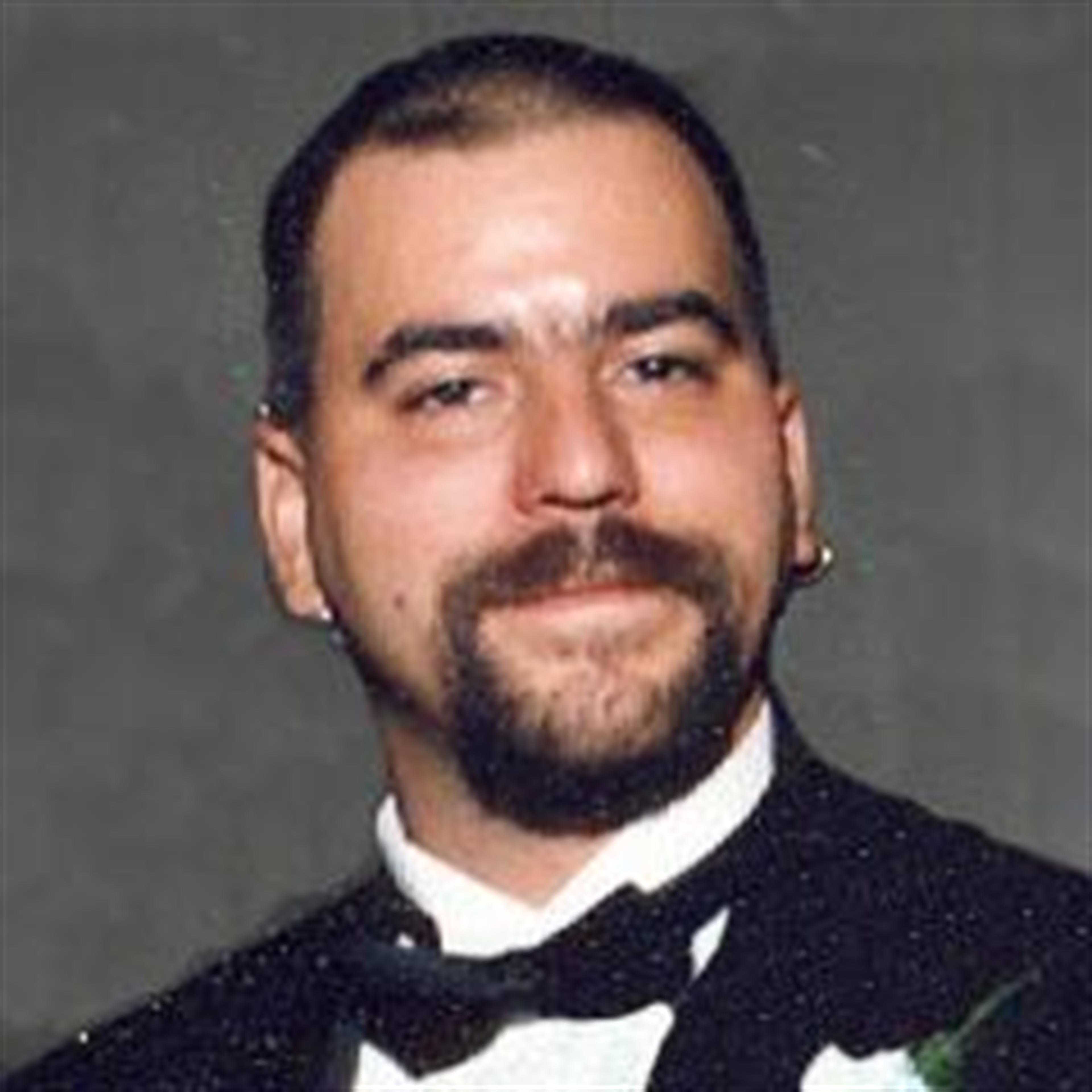 Mr.  Daniel  Mike Herzhaft