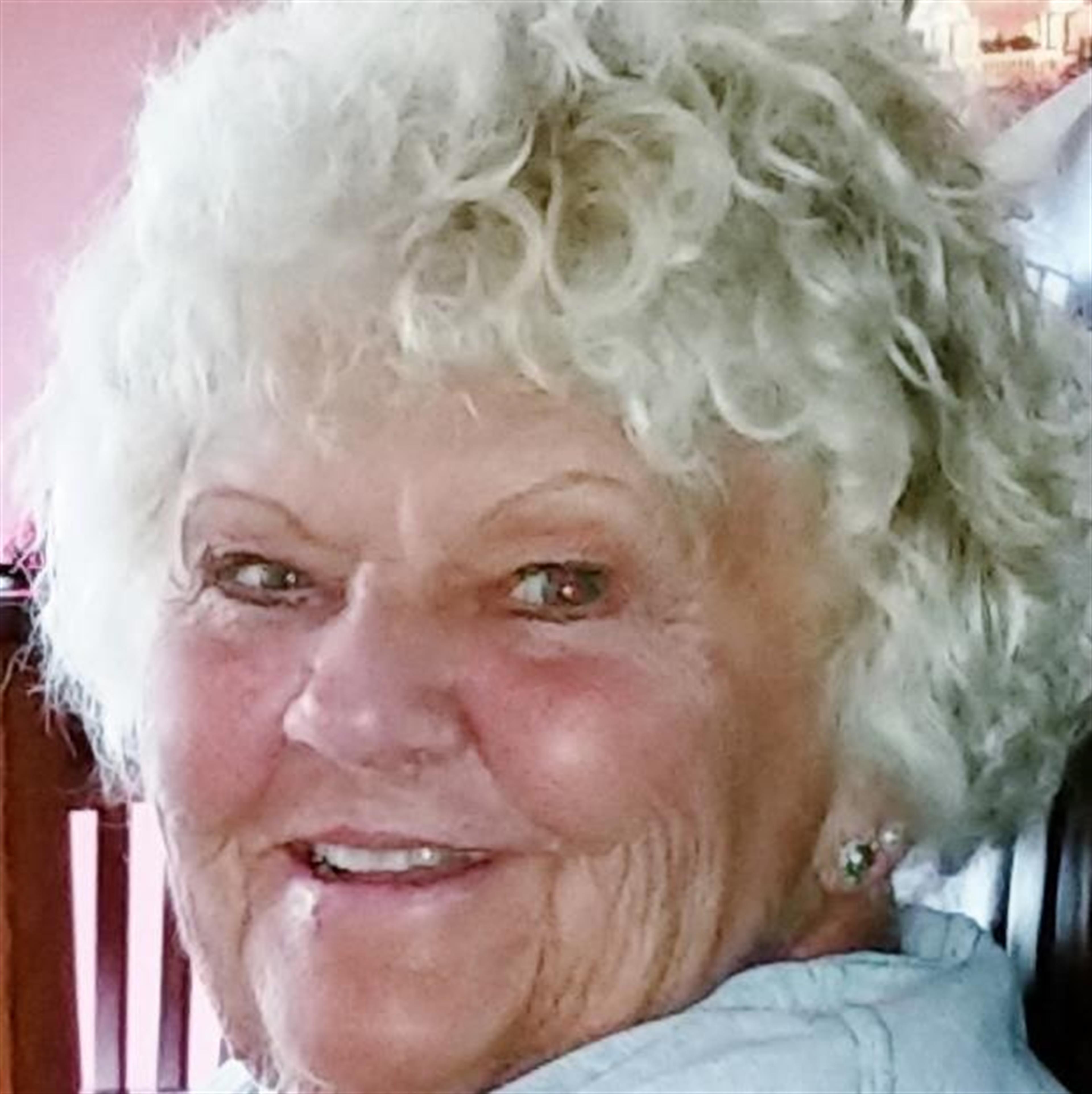 Doris A Fisher (Dottie)