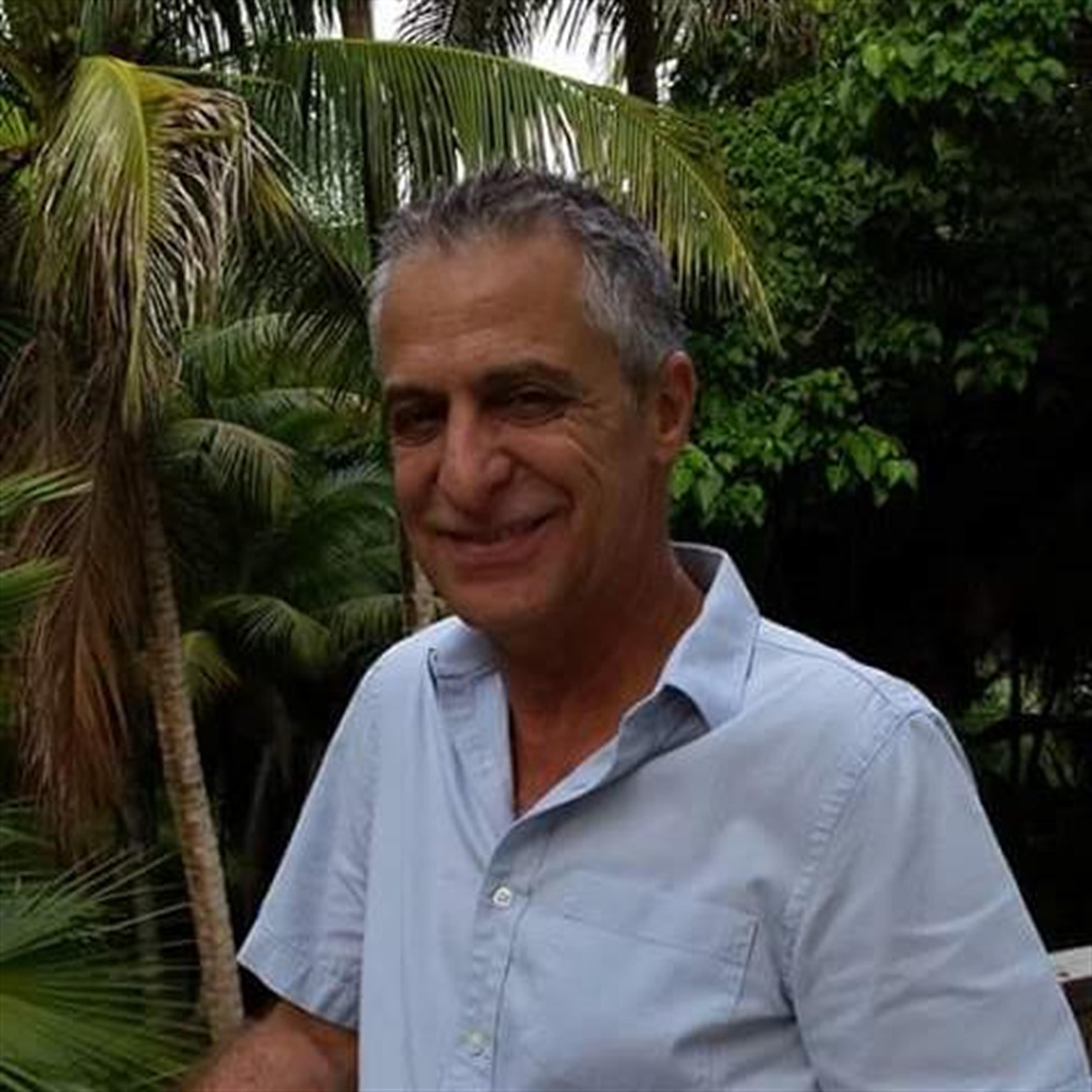 Alberto R. Tarrab