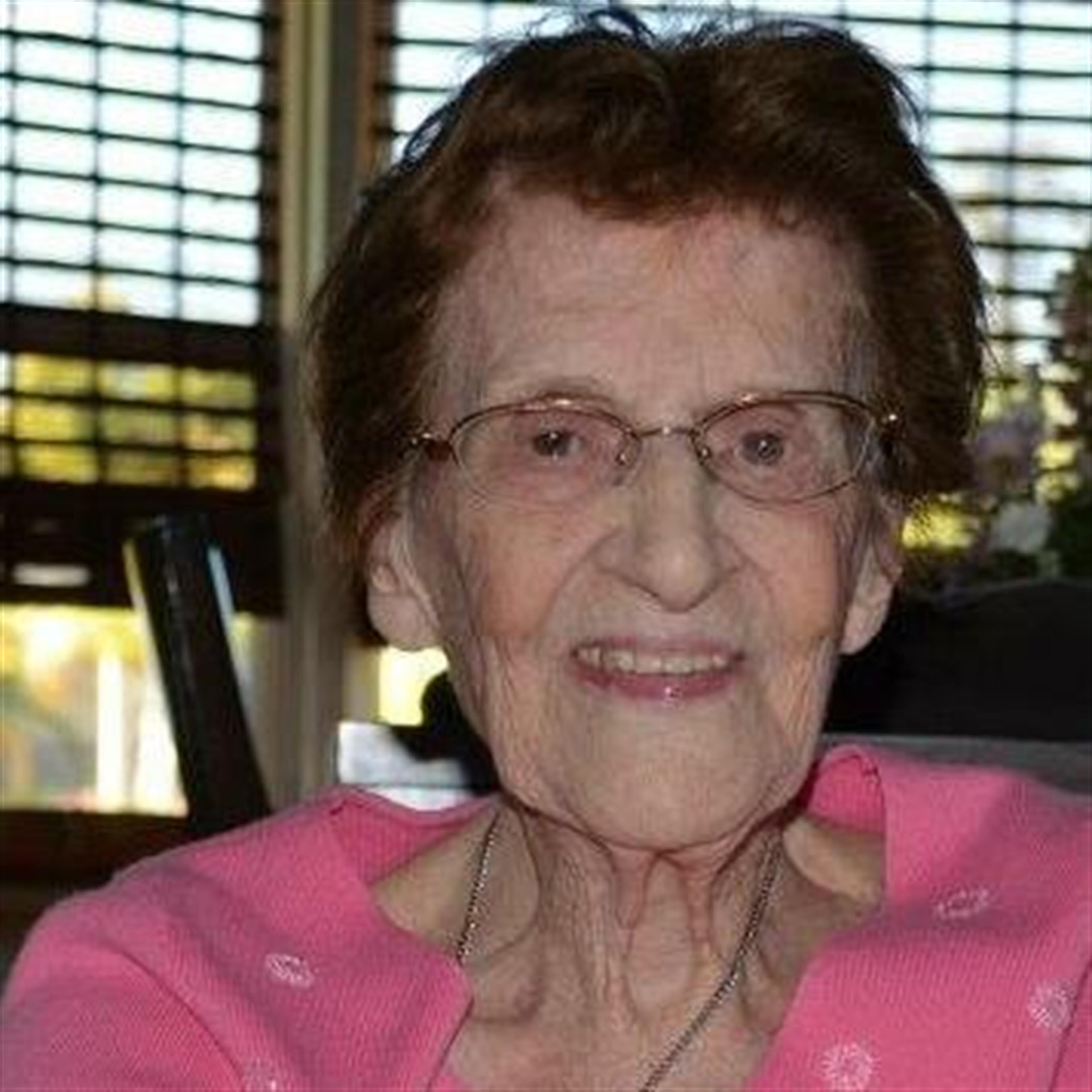 Ms. Helen M Simonds