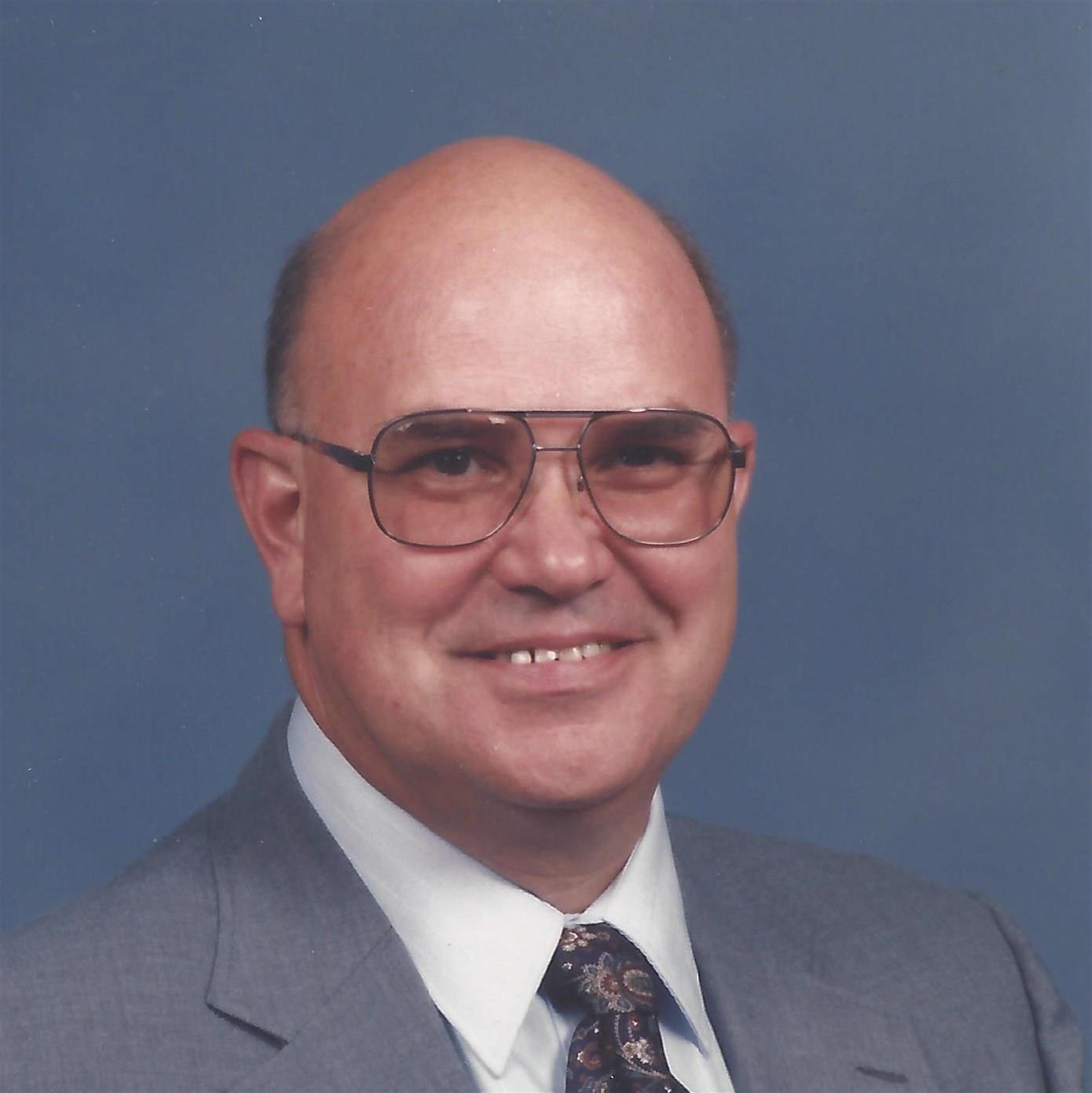 Larry  Dale Nicholson