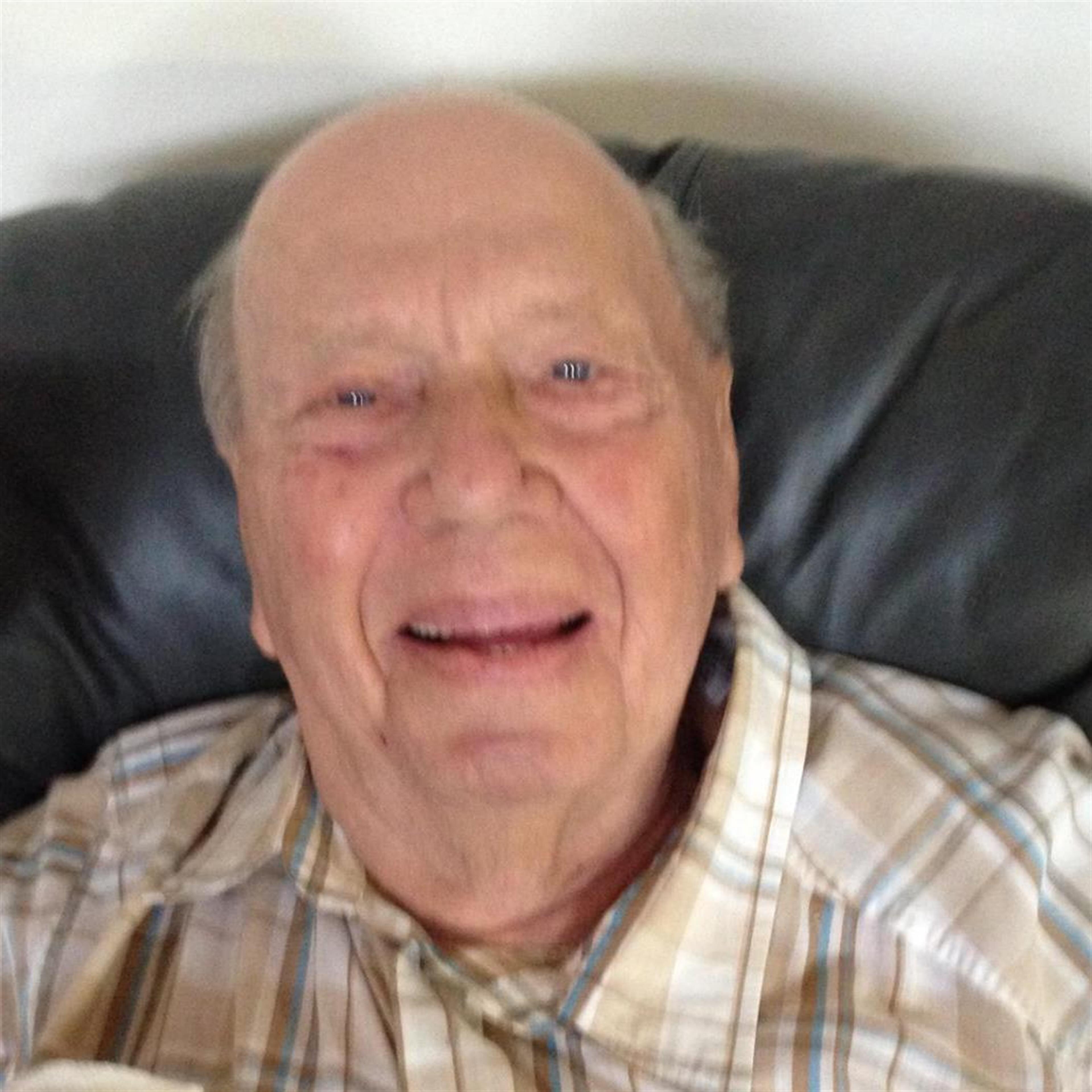 Charles "Charlie" Louis  Sprauer