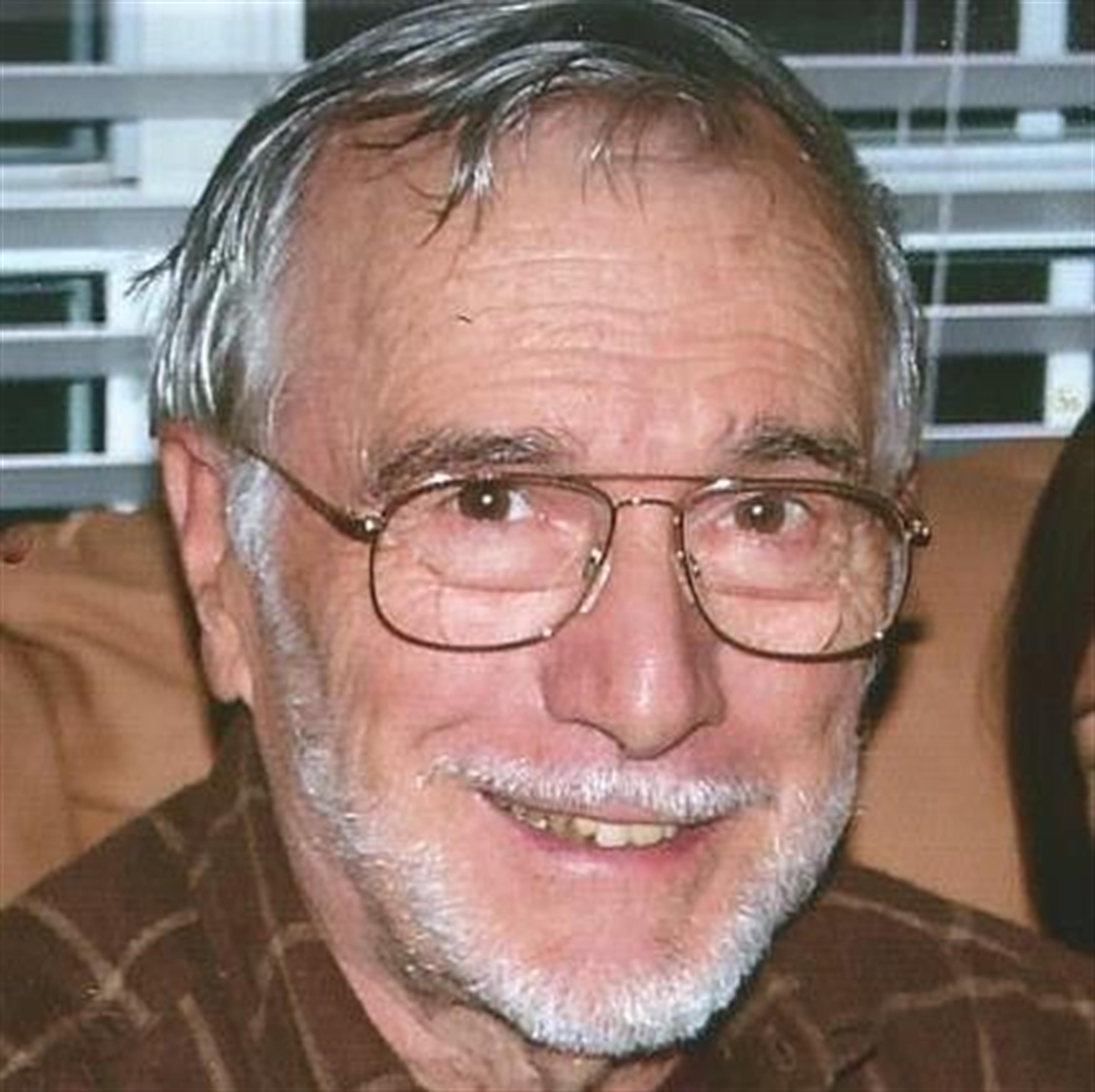 Mr. Paul T. Chaput's obituary picture