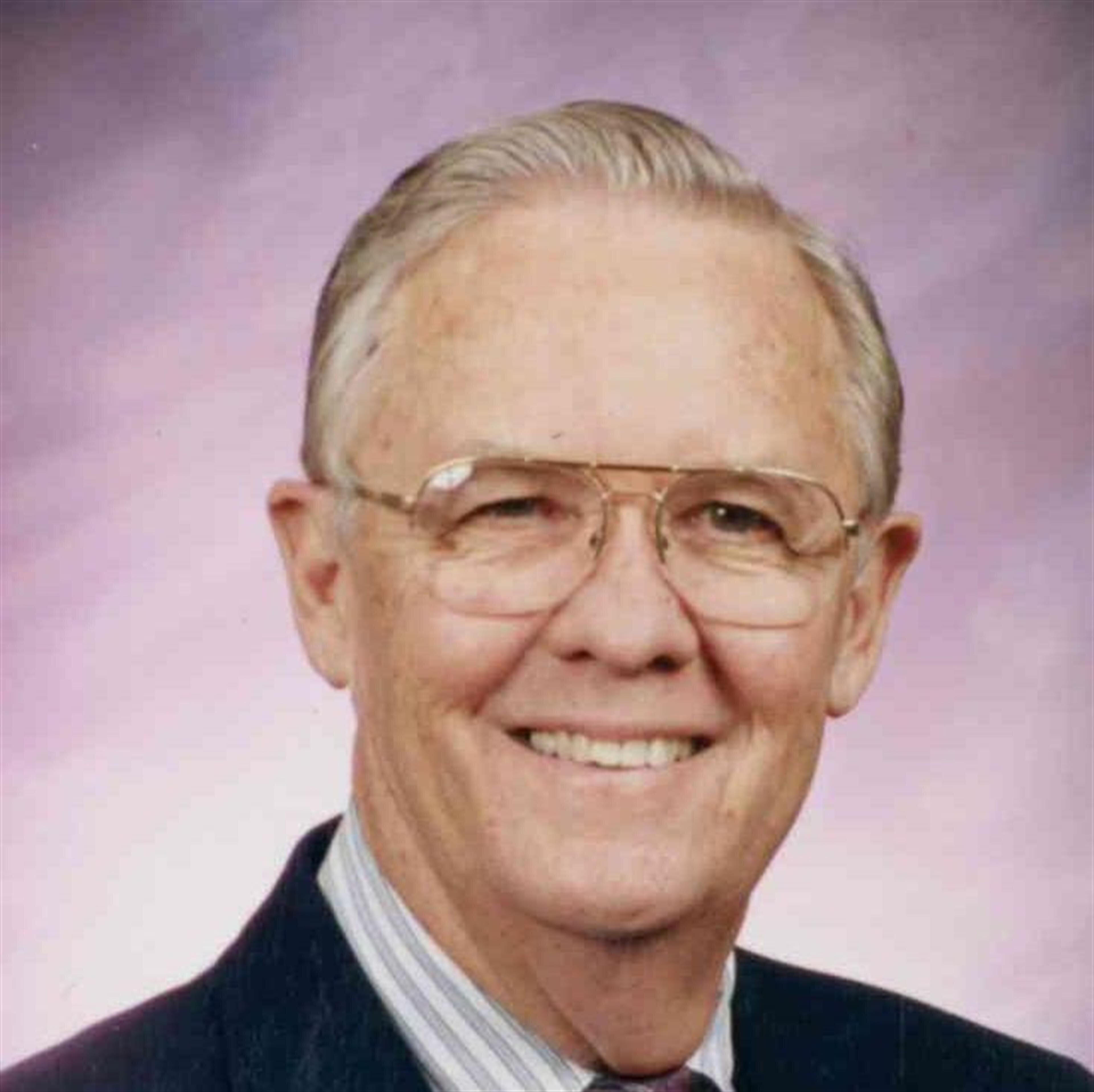 Bobby "Bob" Lee Davis
