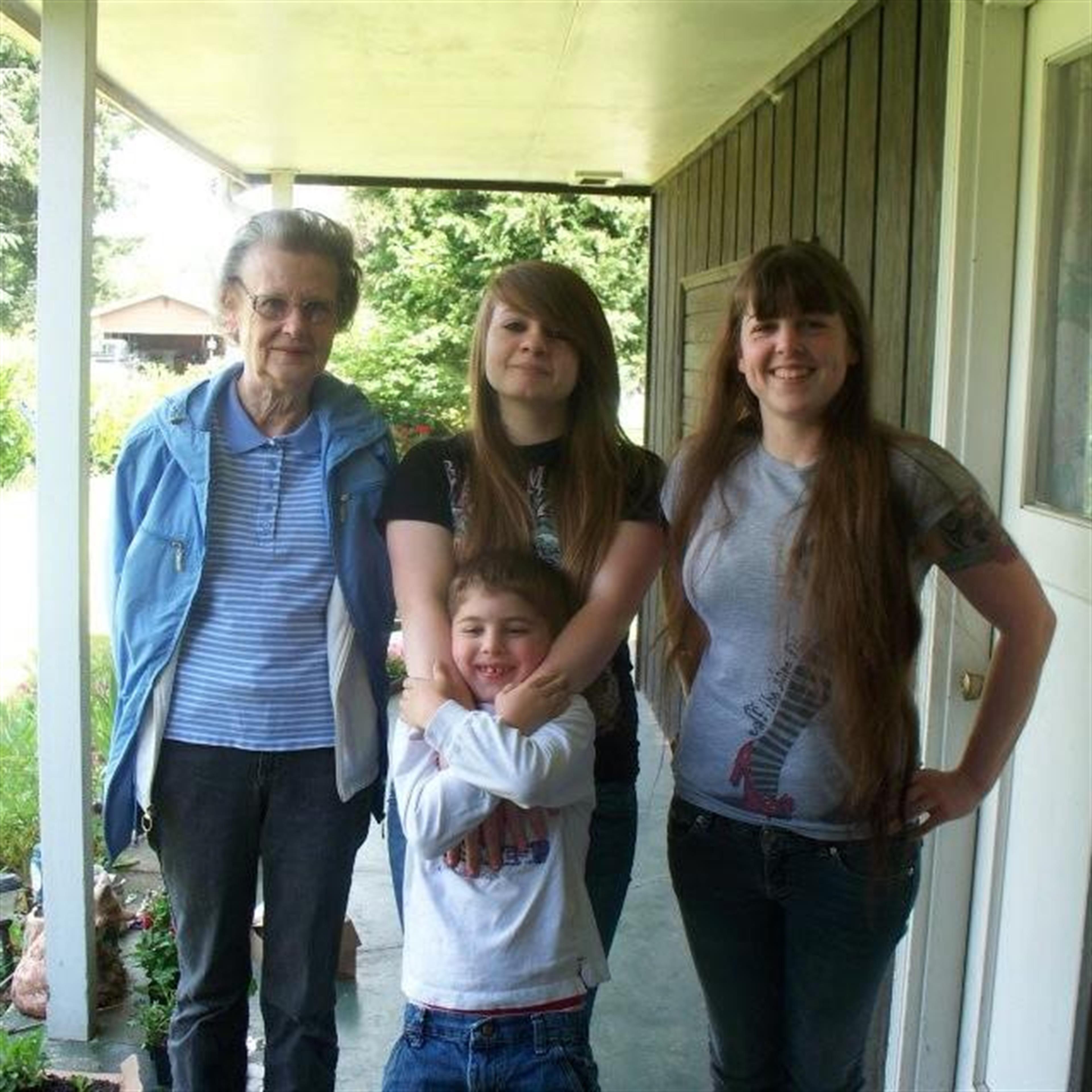 Ellen Lois Malone (Workman)'s obituary picture