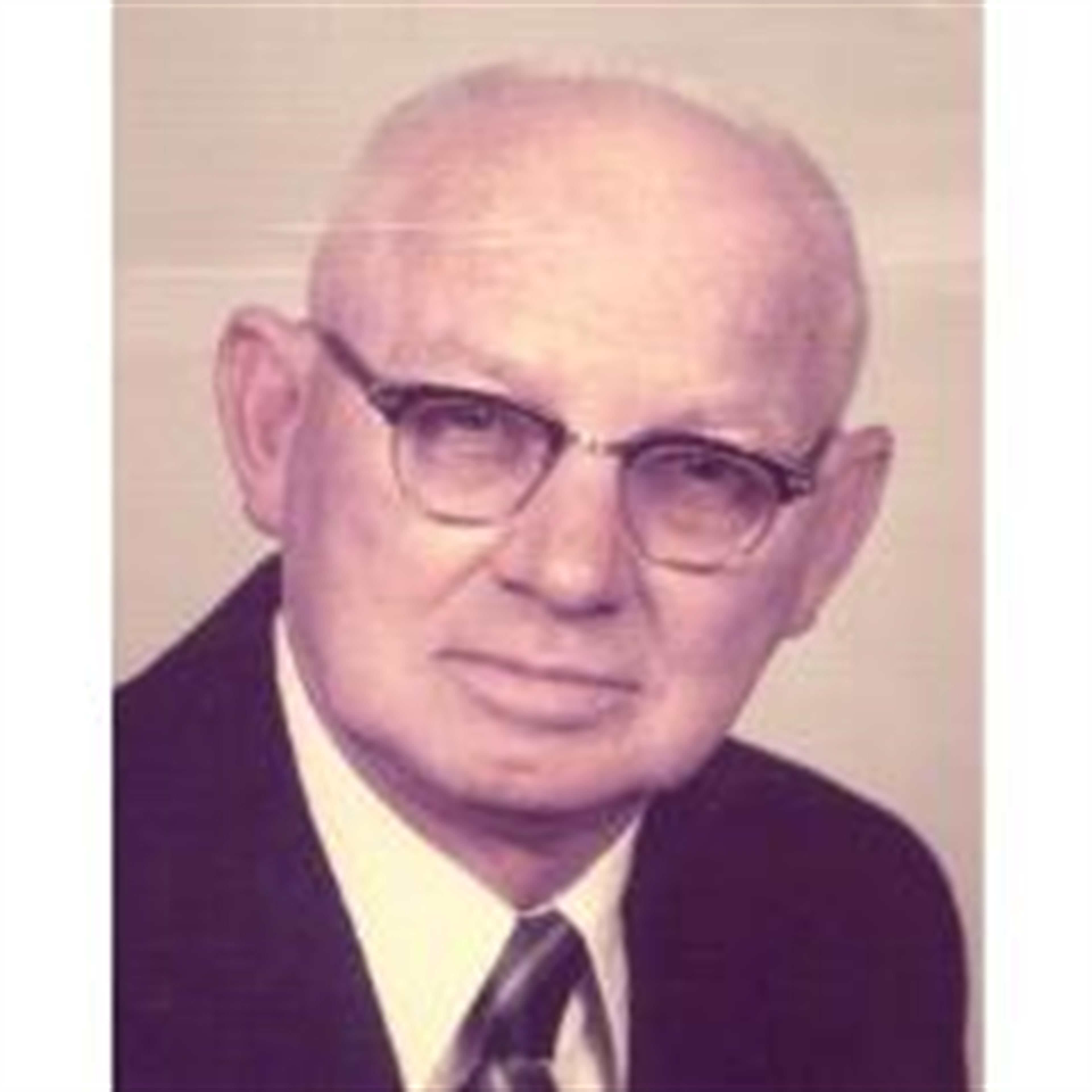 Lenus "Leo" Schnipke's obituary picture