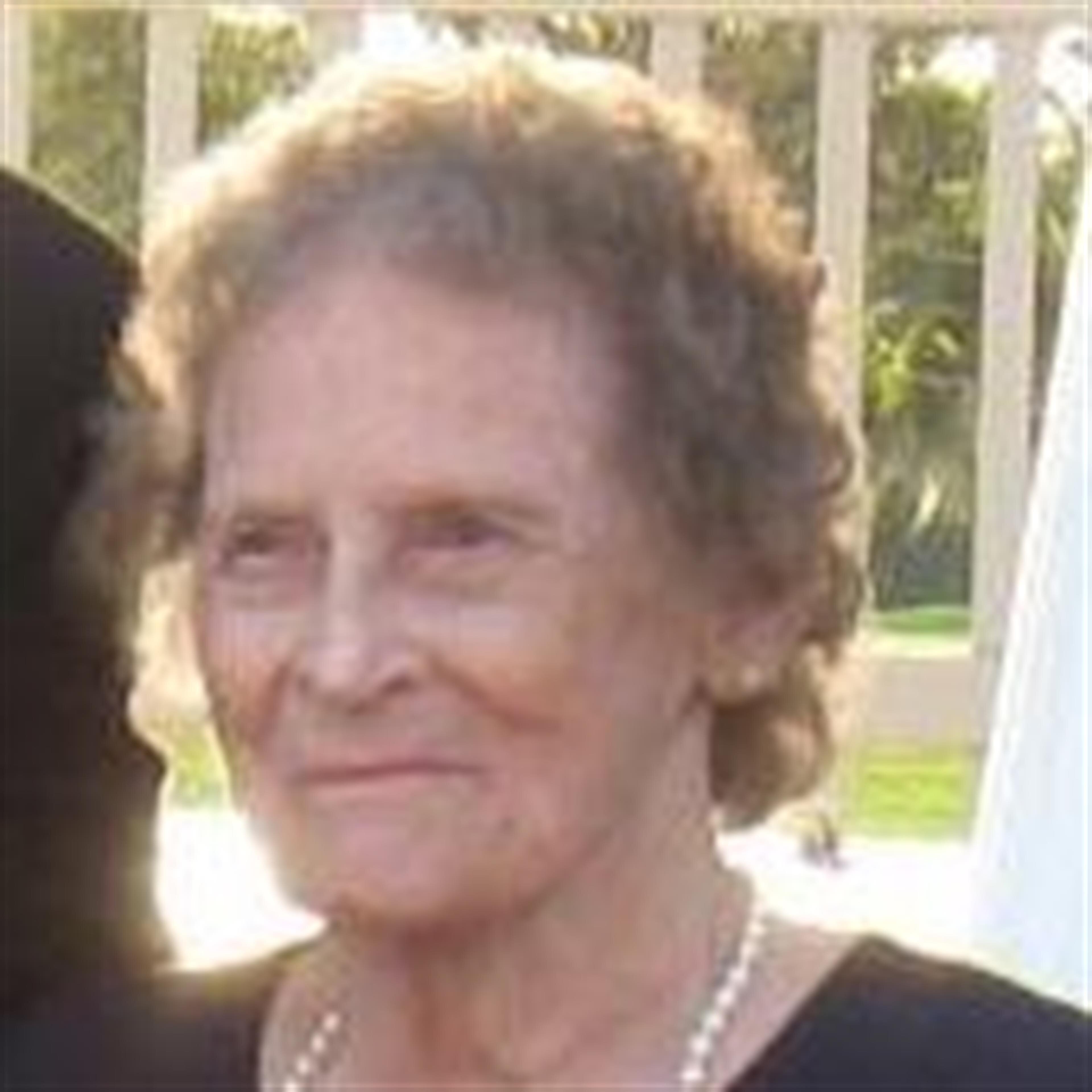 Joan J. (Kelly) Hartmann