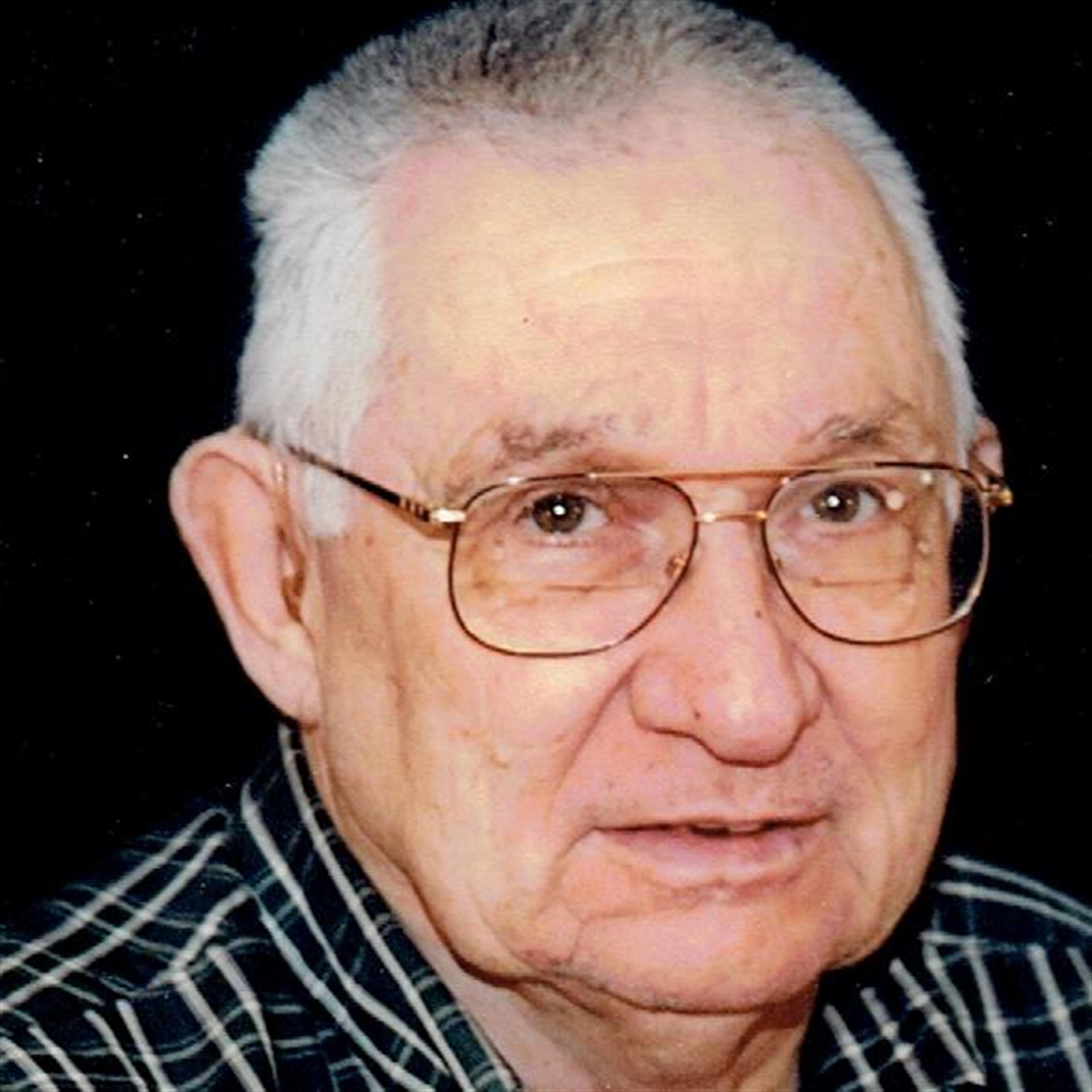 Dewey  Curren (Camdenton)