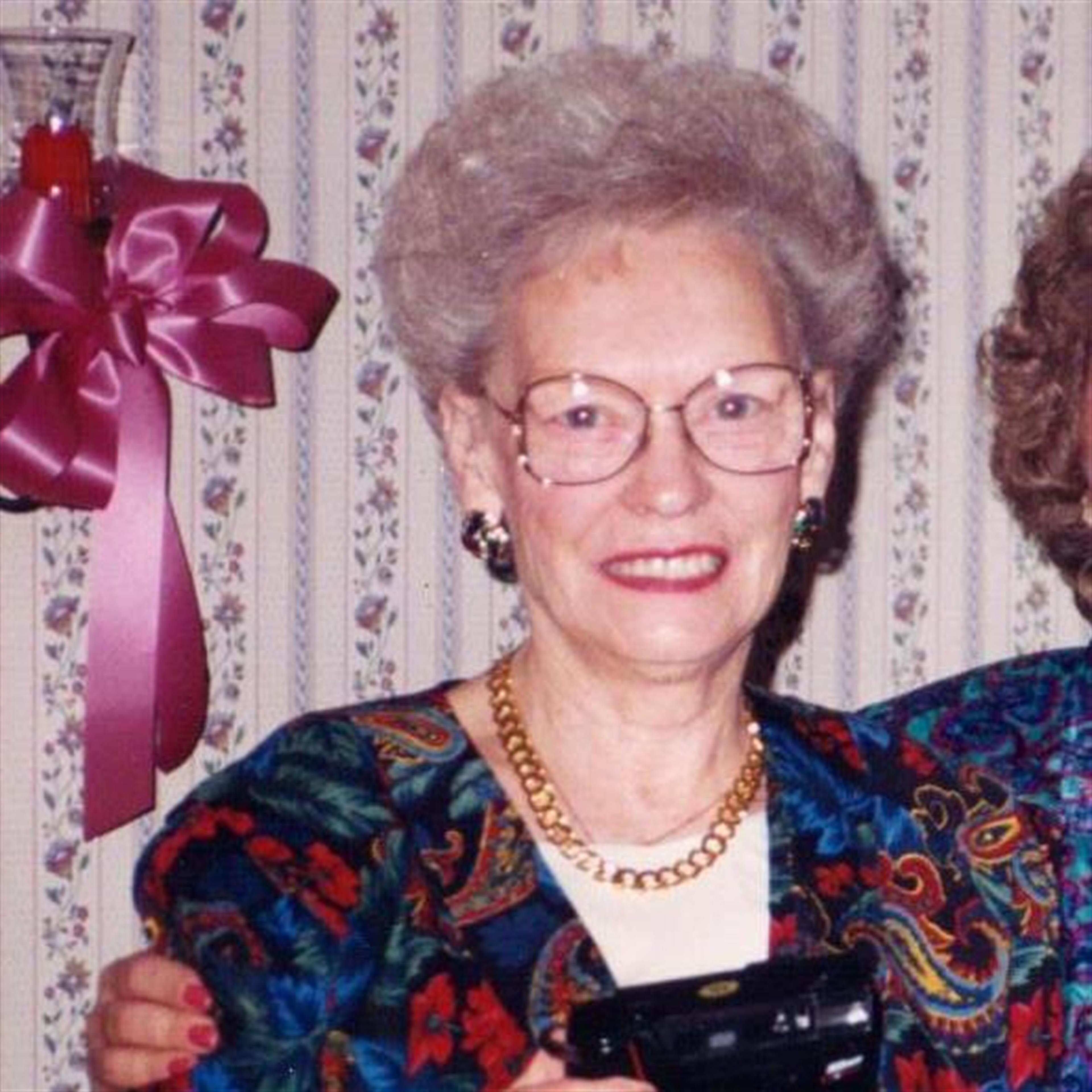 Eileen  Linder