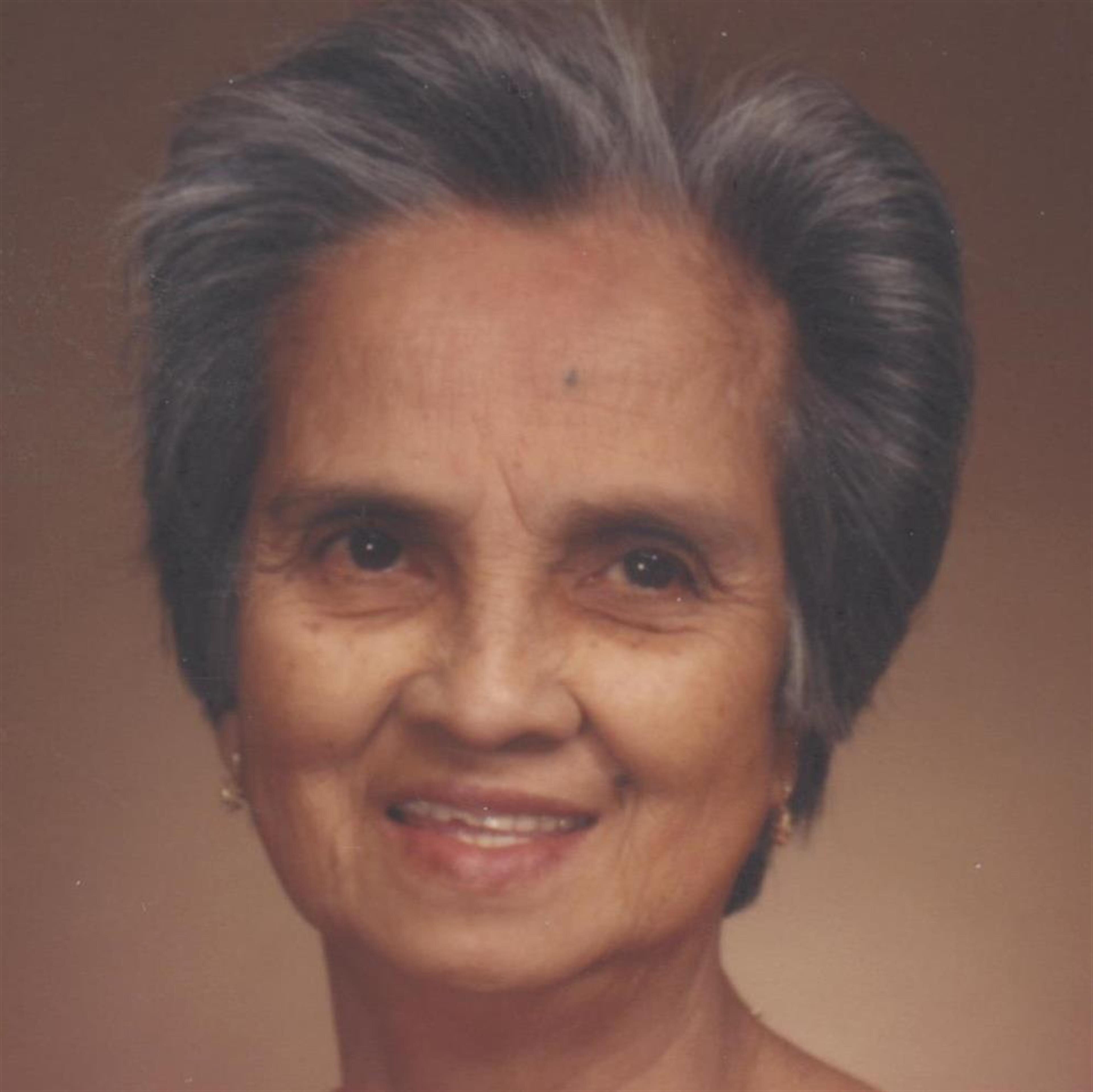 Ms. Leoncia  Vicente