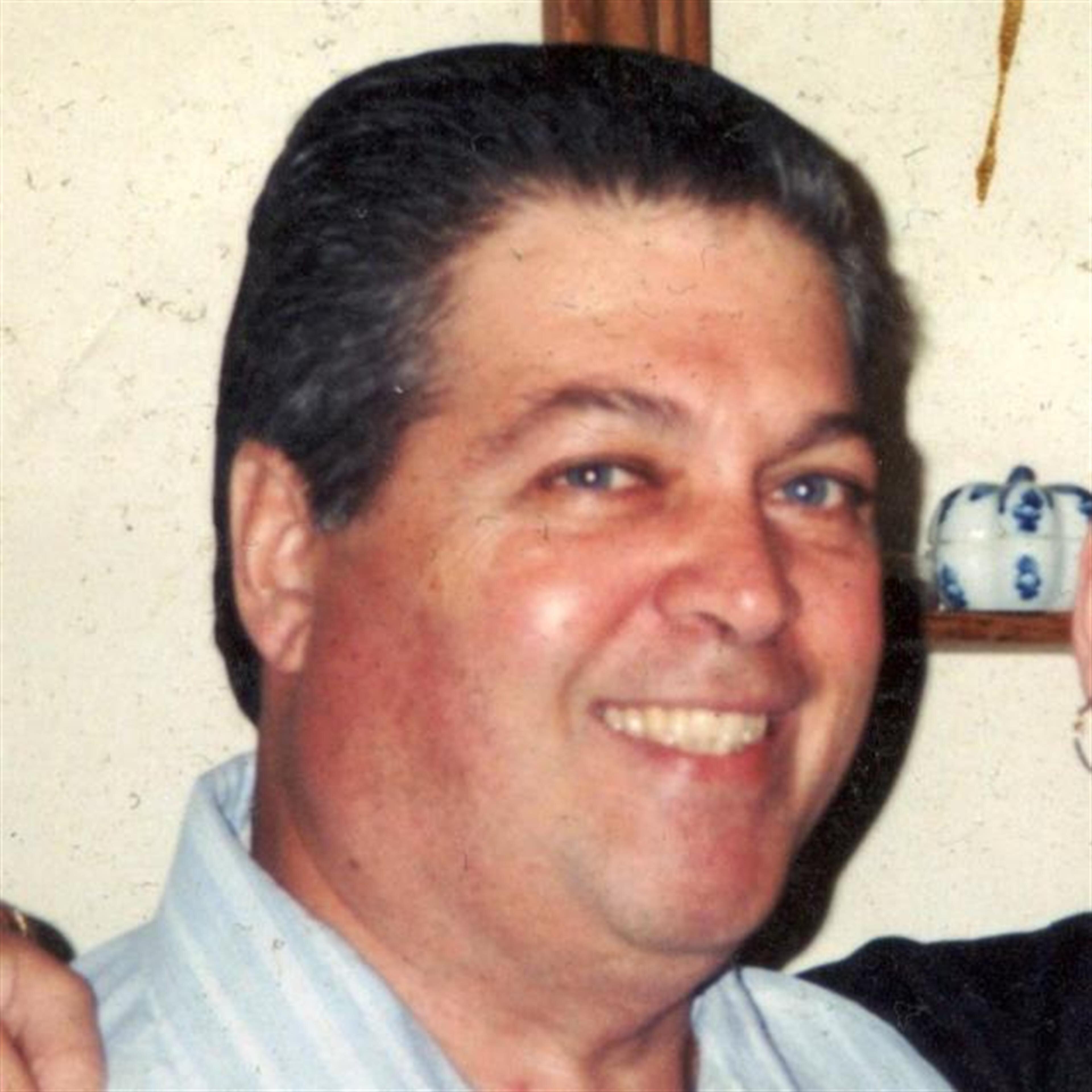 Richard J Macri