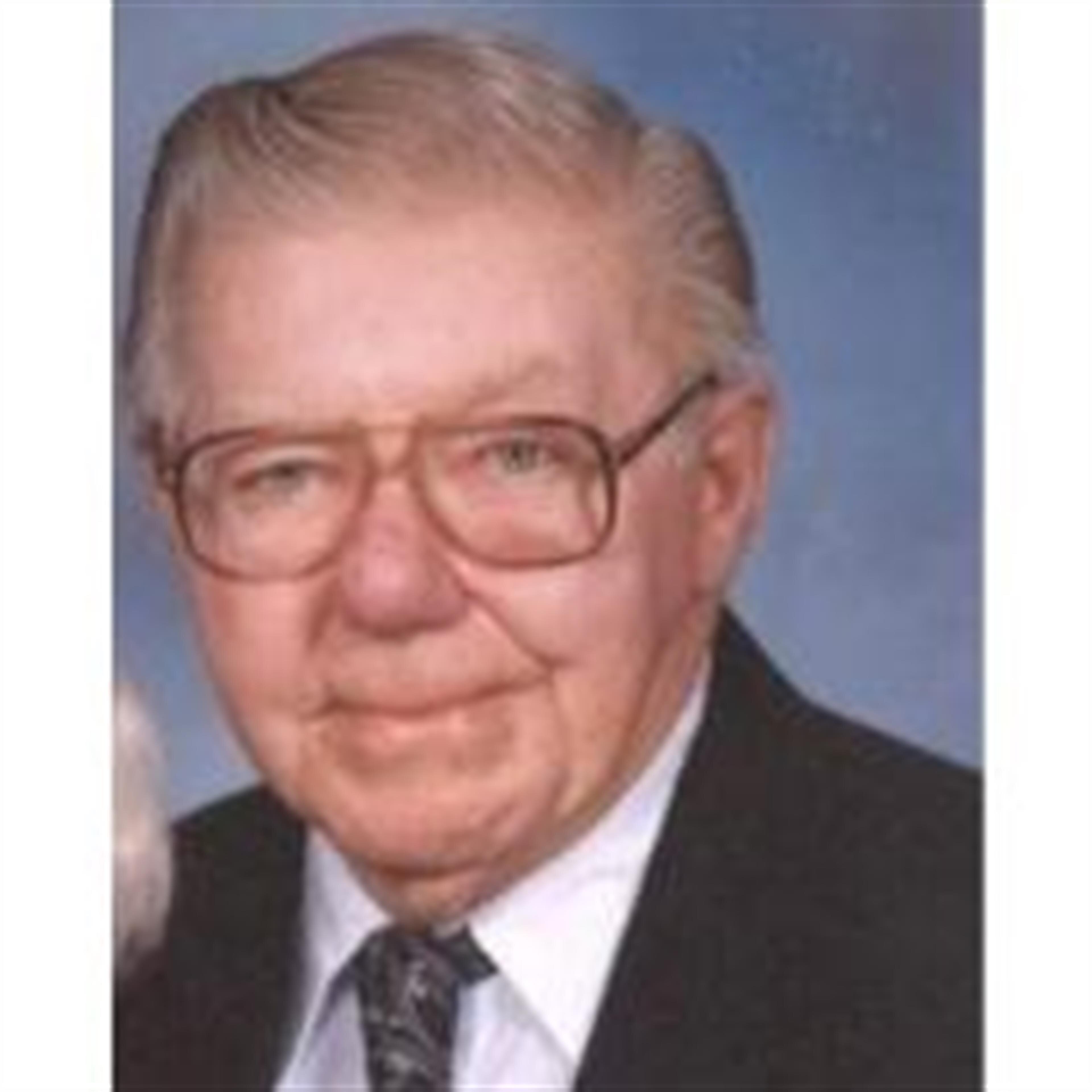 Wallace Marvin  Genter