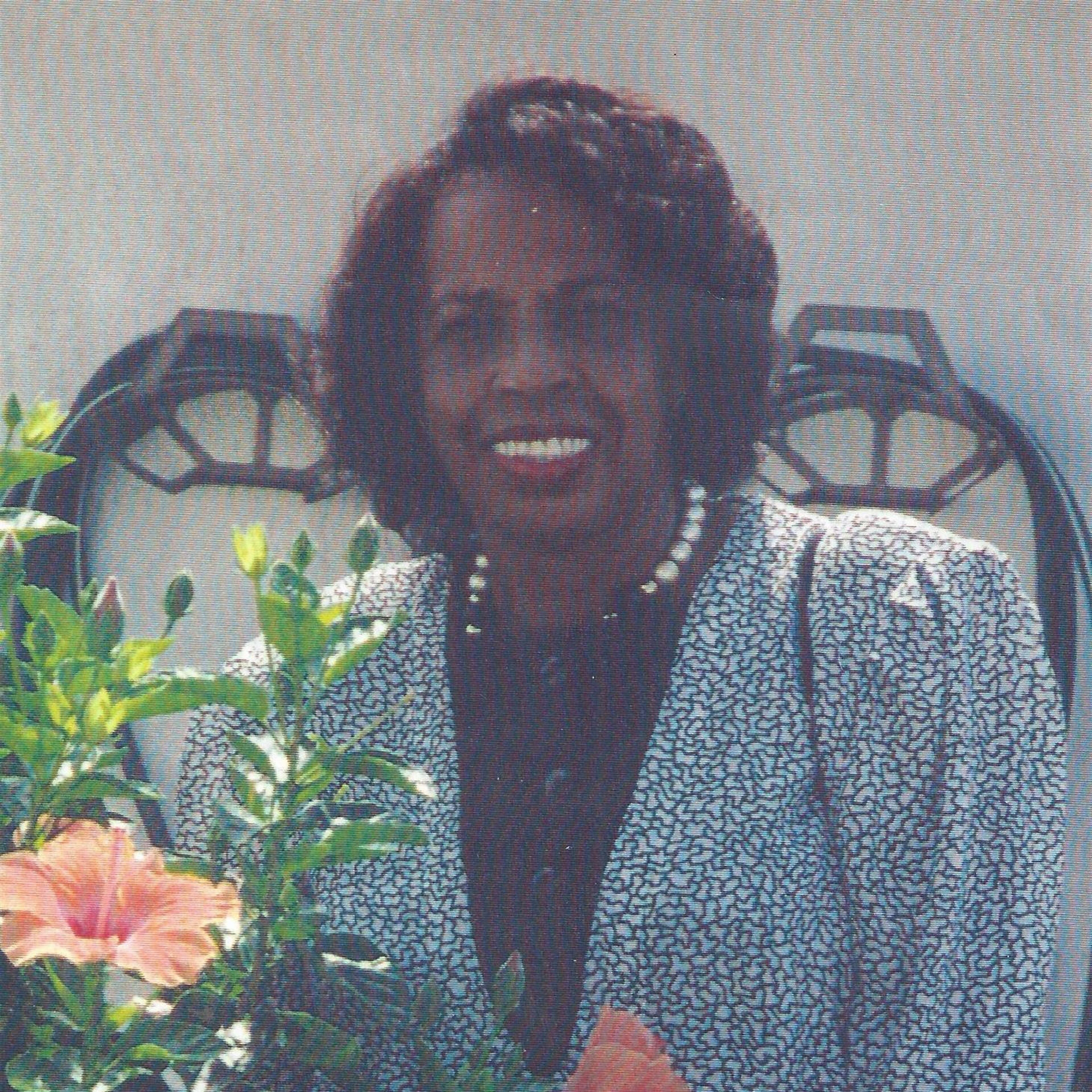 Evelyn V.  Francis