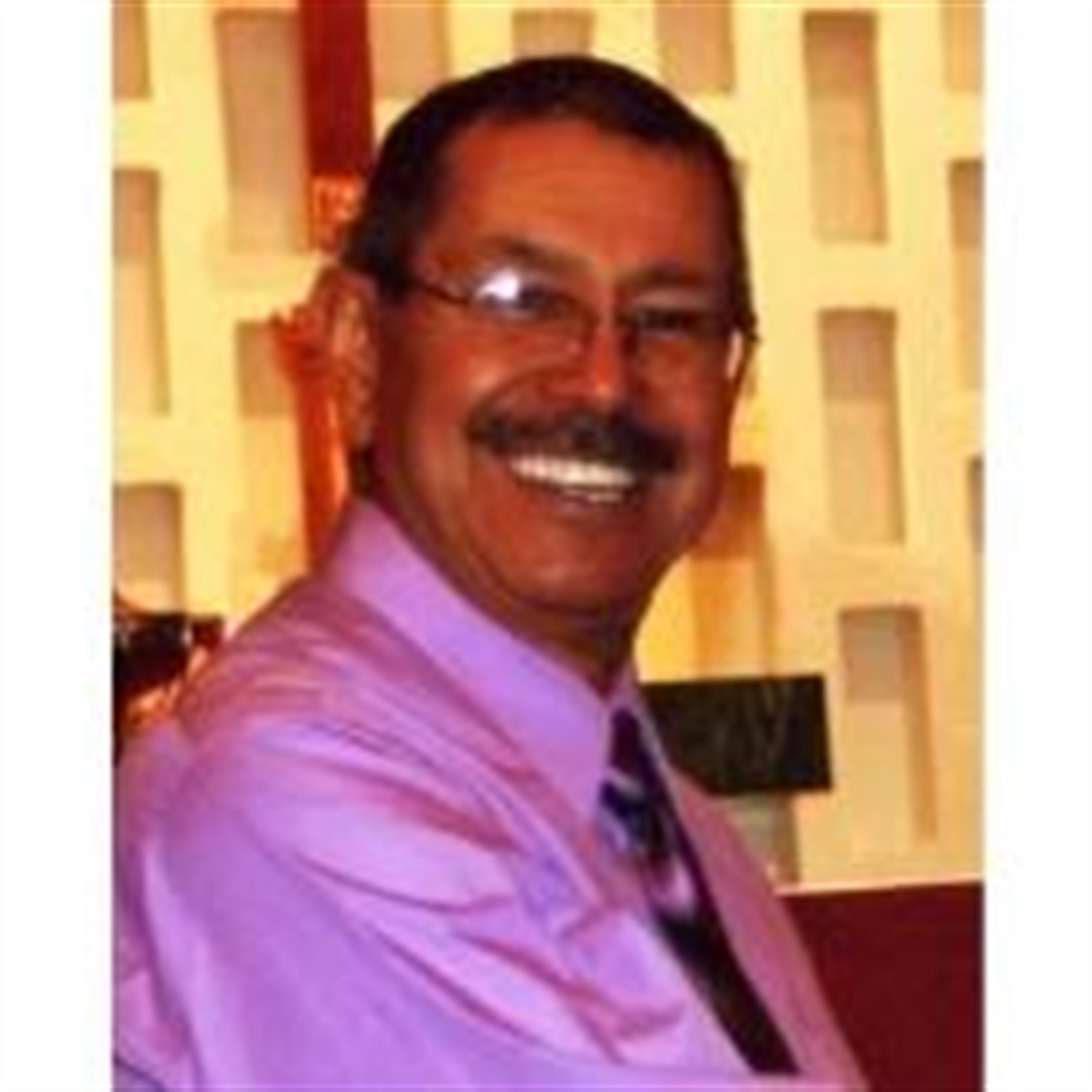 Roberto "Robert" Revilla