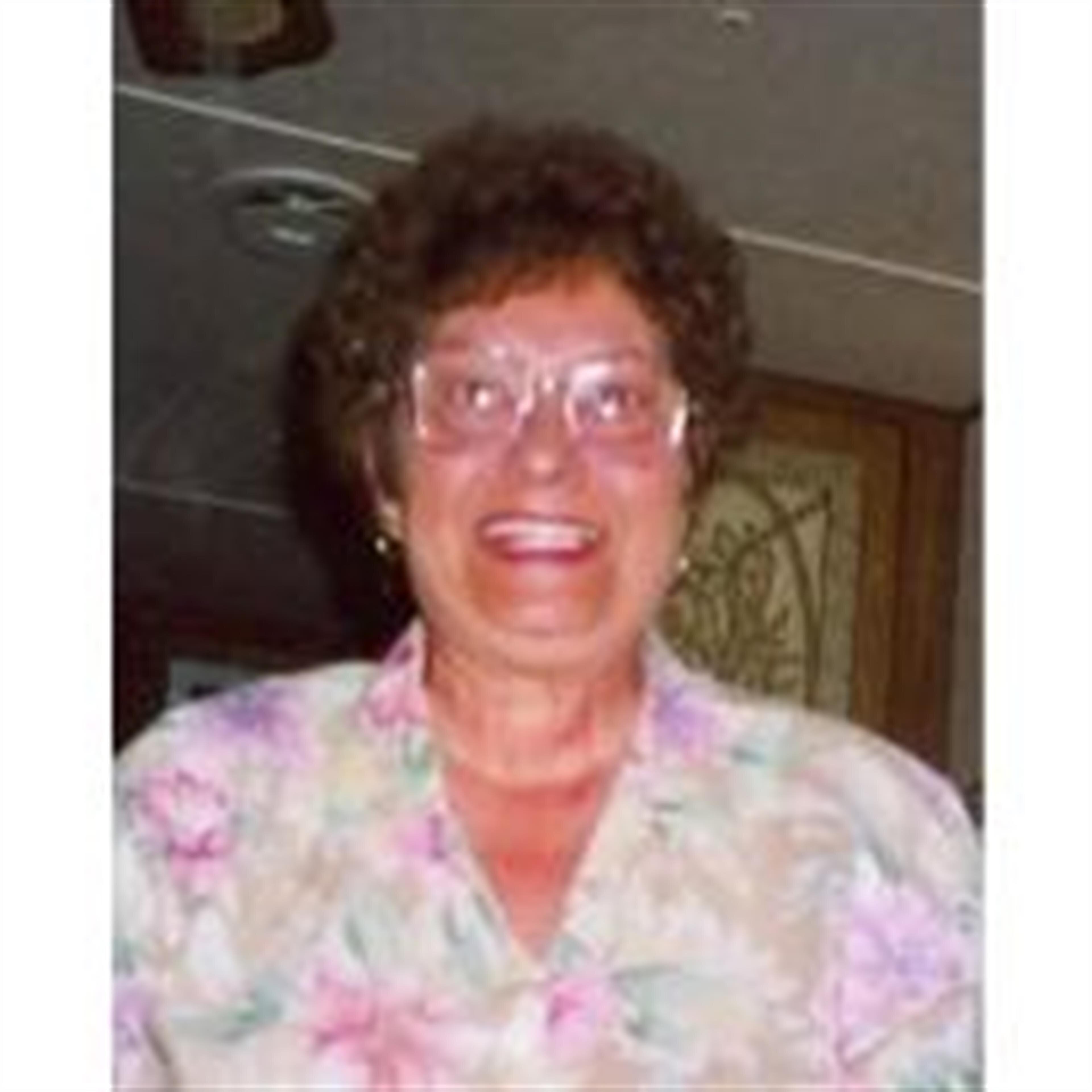 Lois Lee  Veltman