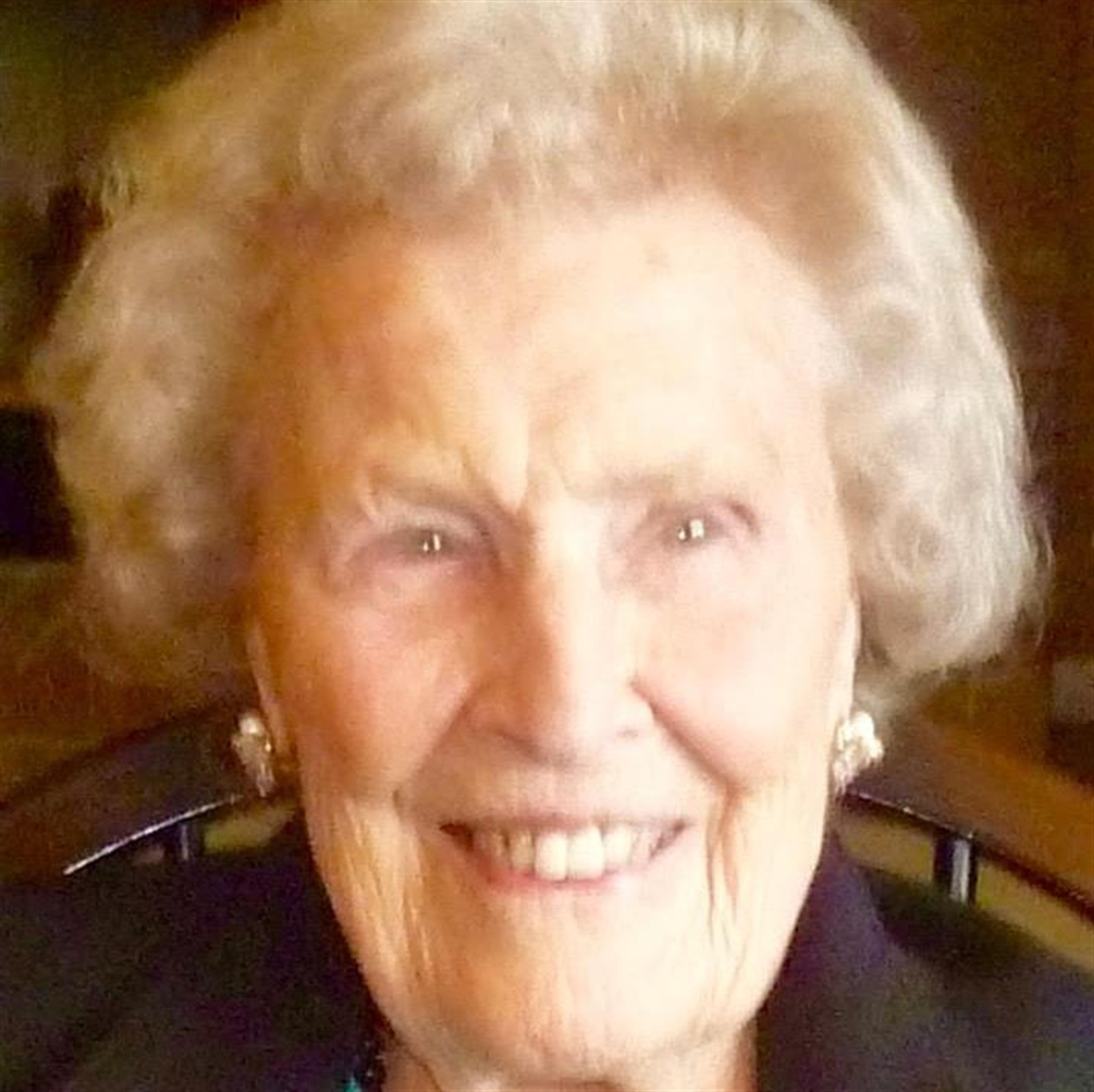 Gladys Reid Snyder's obituary picture