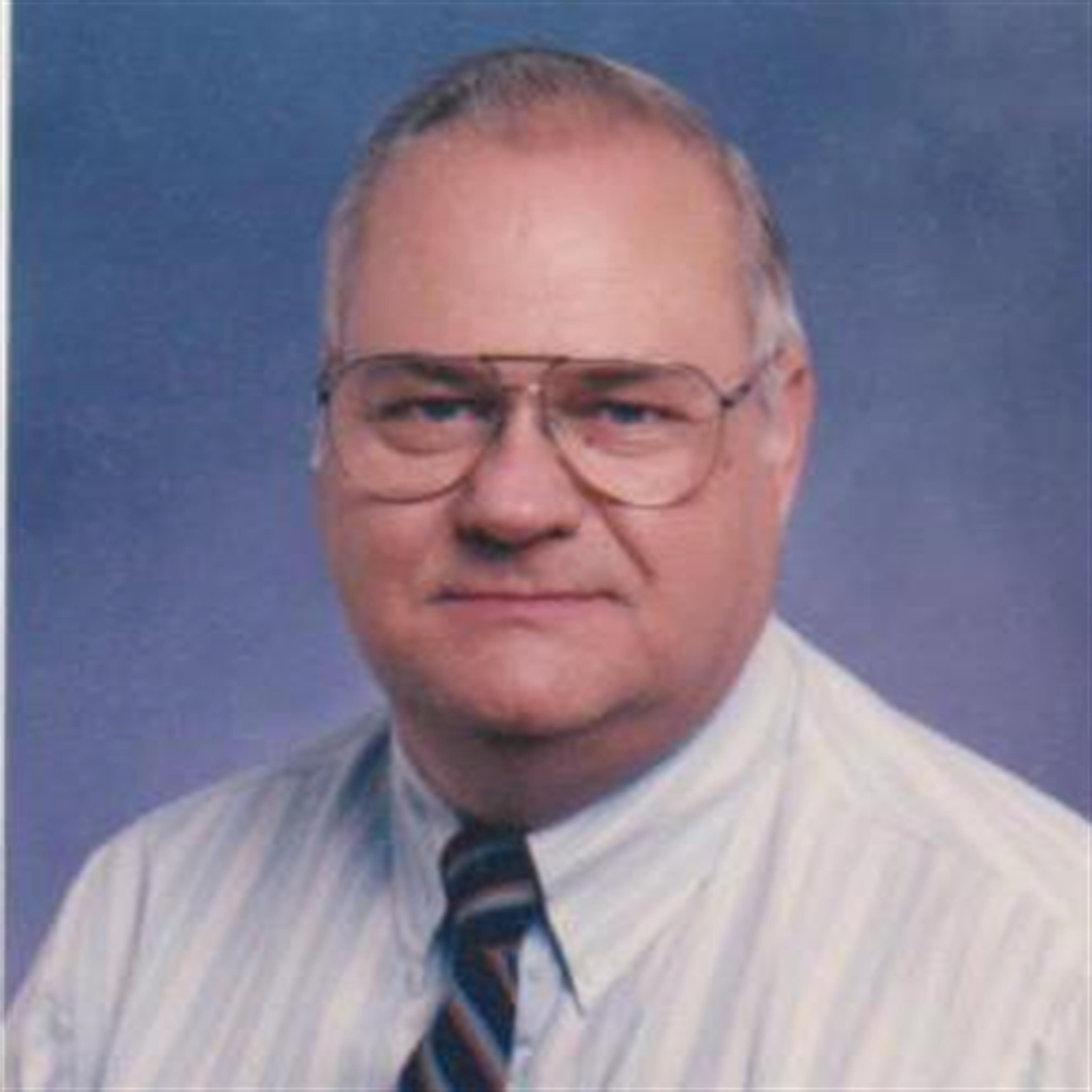 Robert "Bob" Earl Chandler