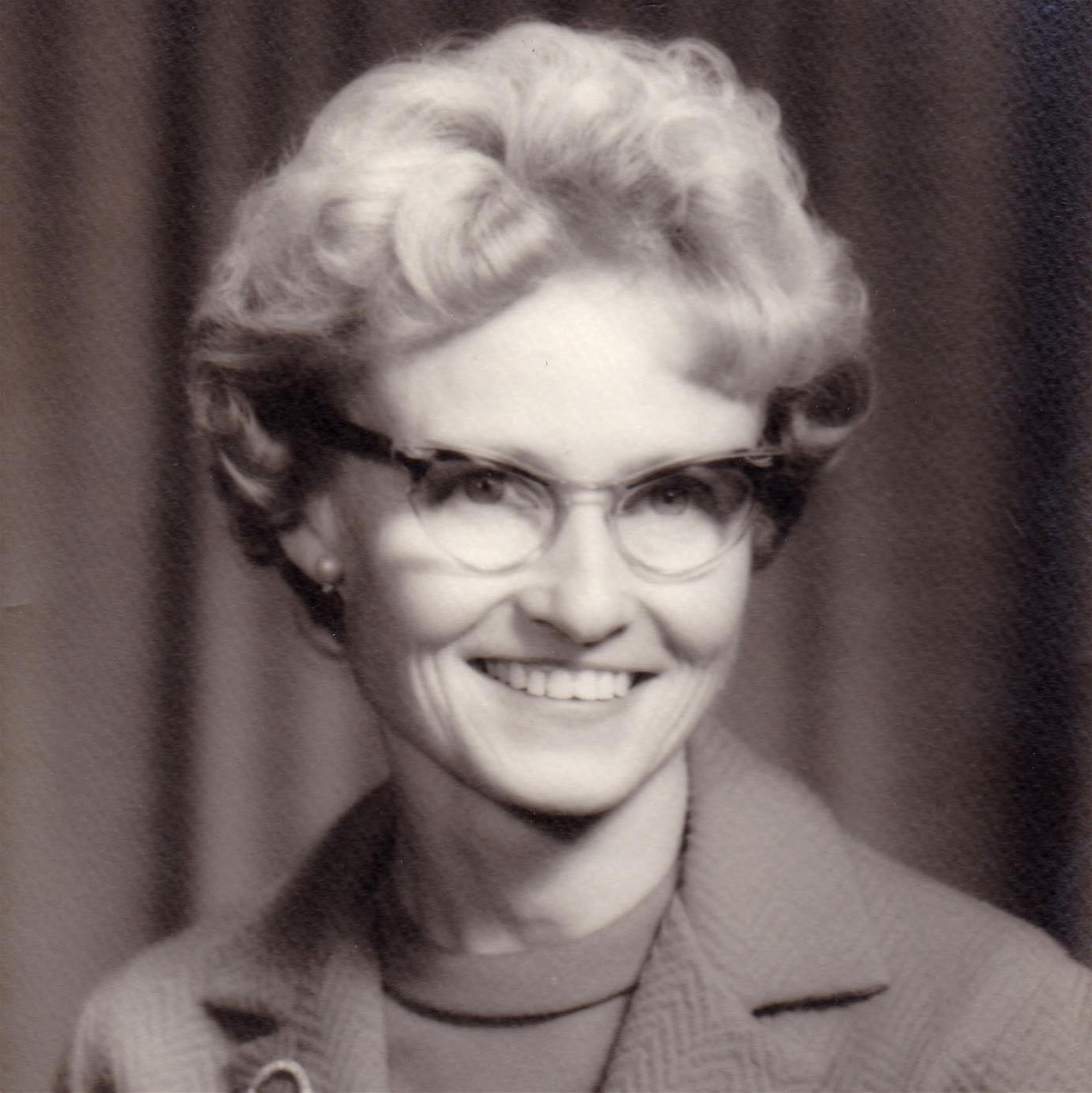 Shirley Julia Stickney Livingston